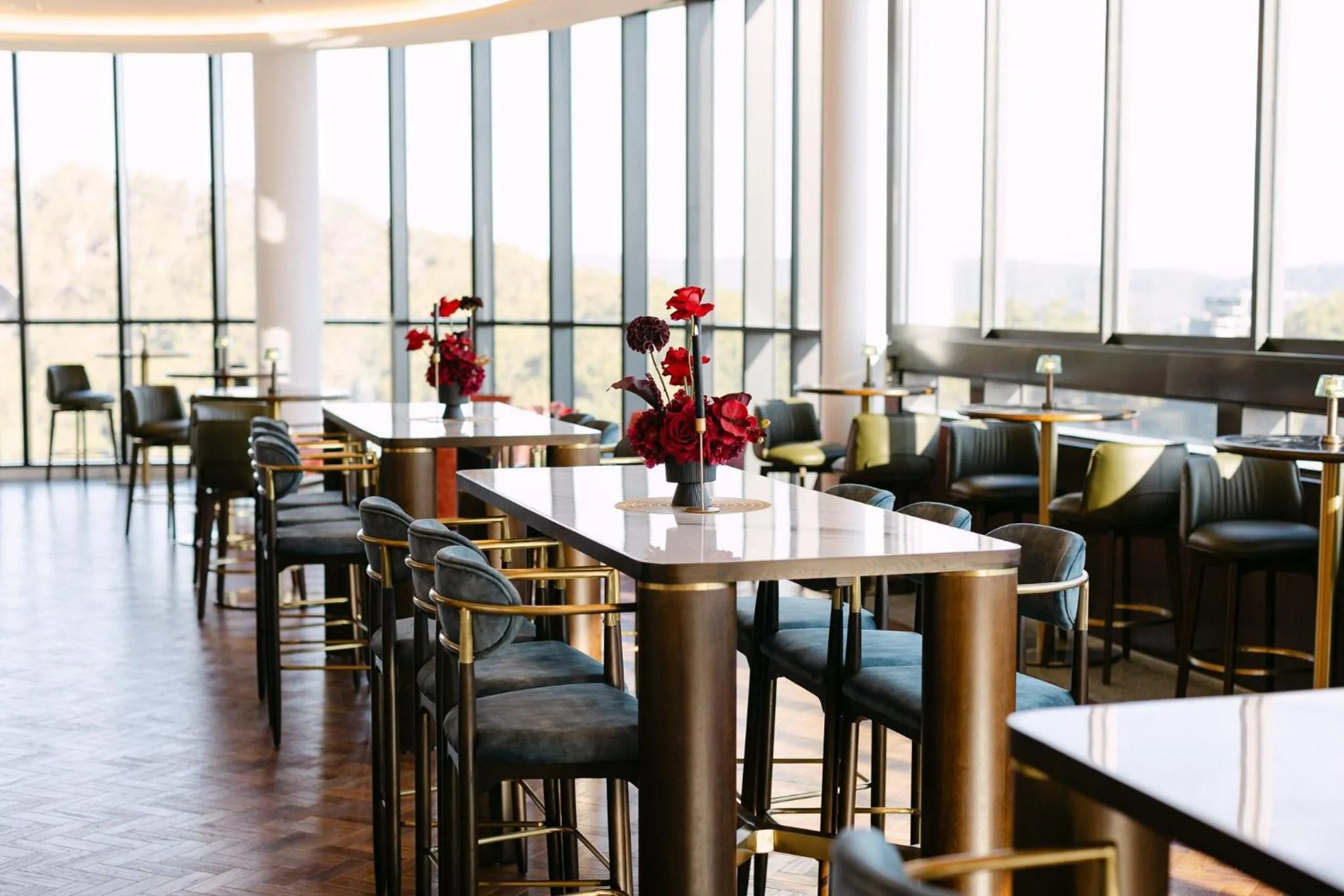 Lounge or bar in voco Gosford by IHG