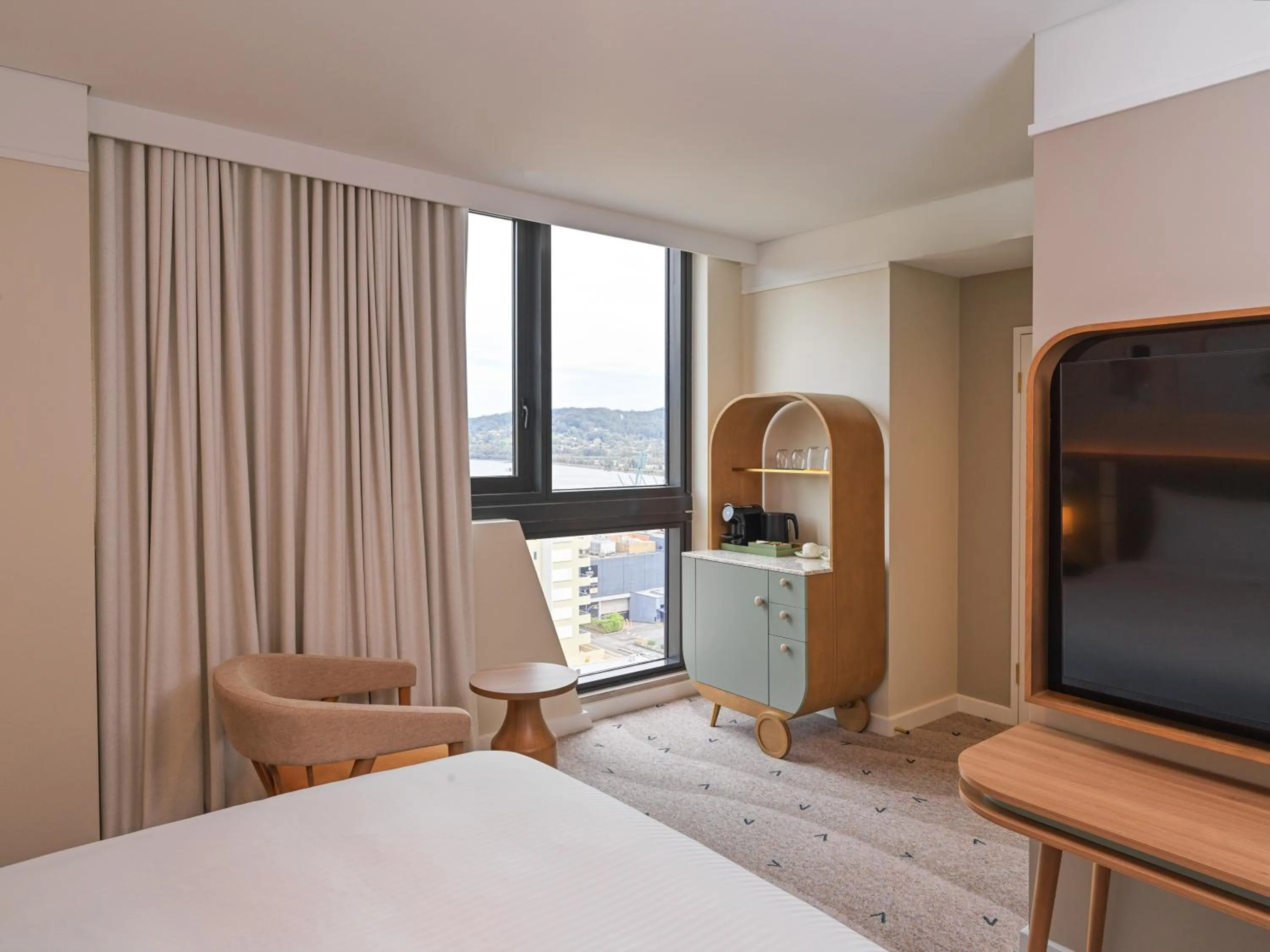 Bedroom, Bed in voco Gosford by IHG