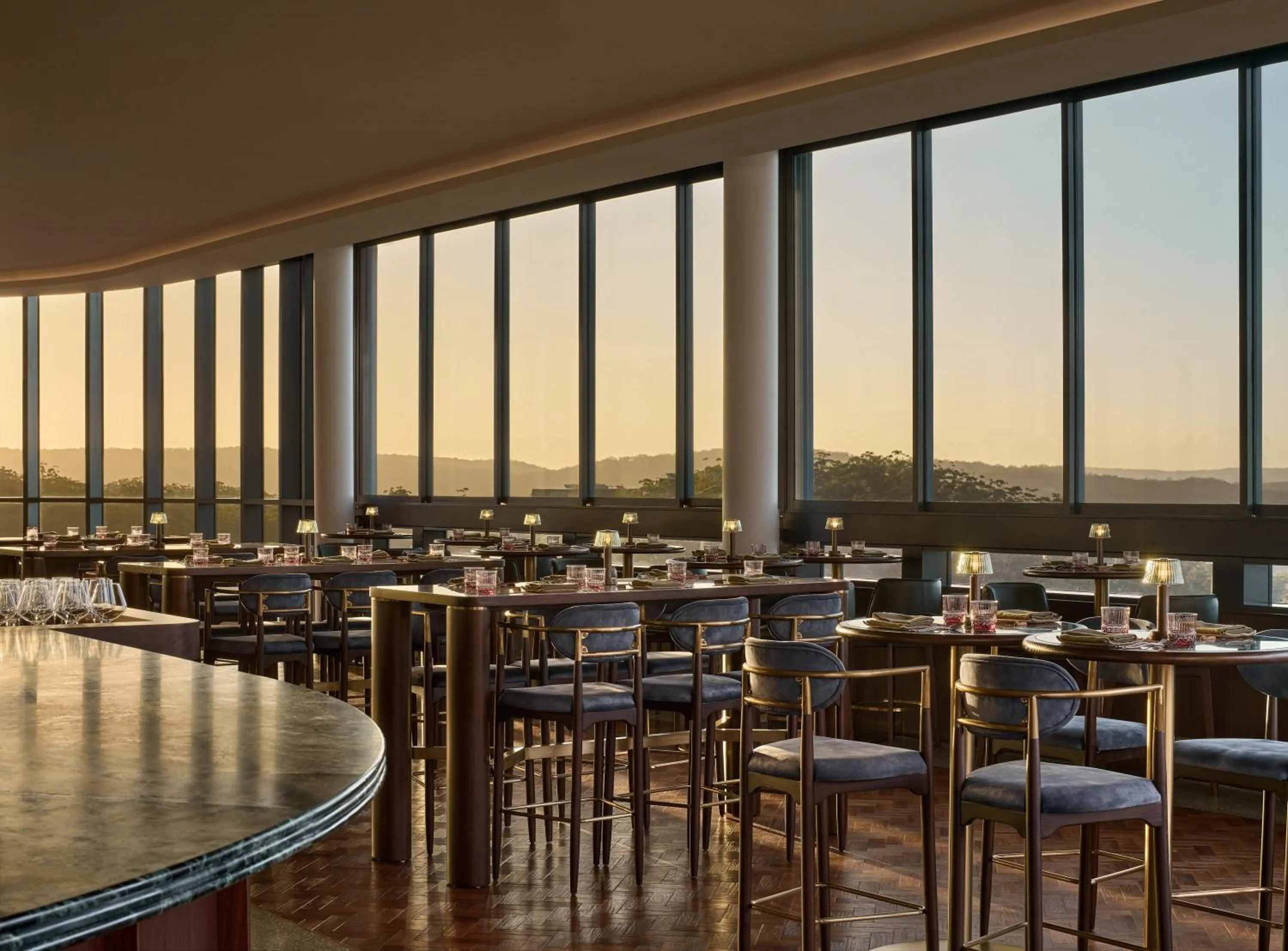 Lounge or bar in voco Gosford by IHG