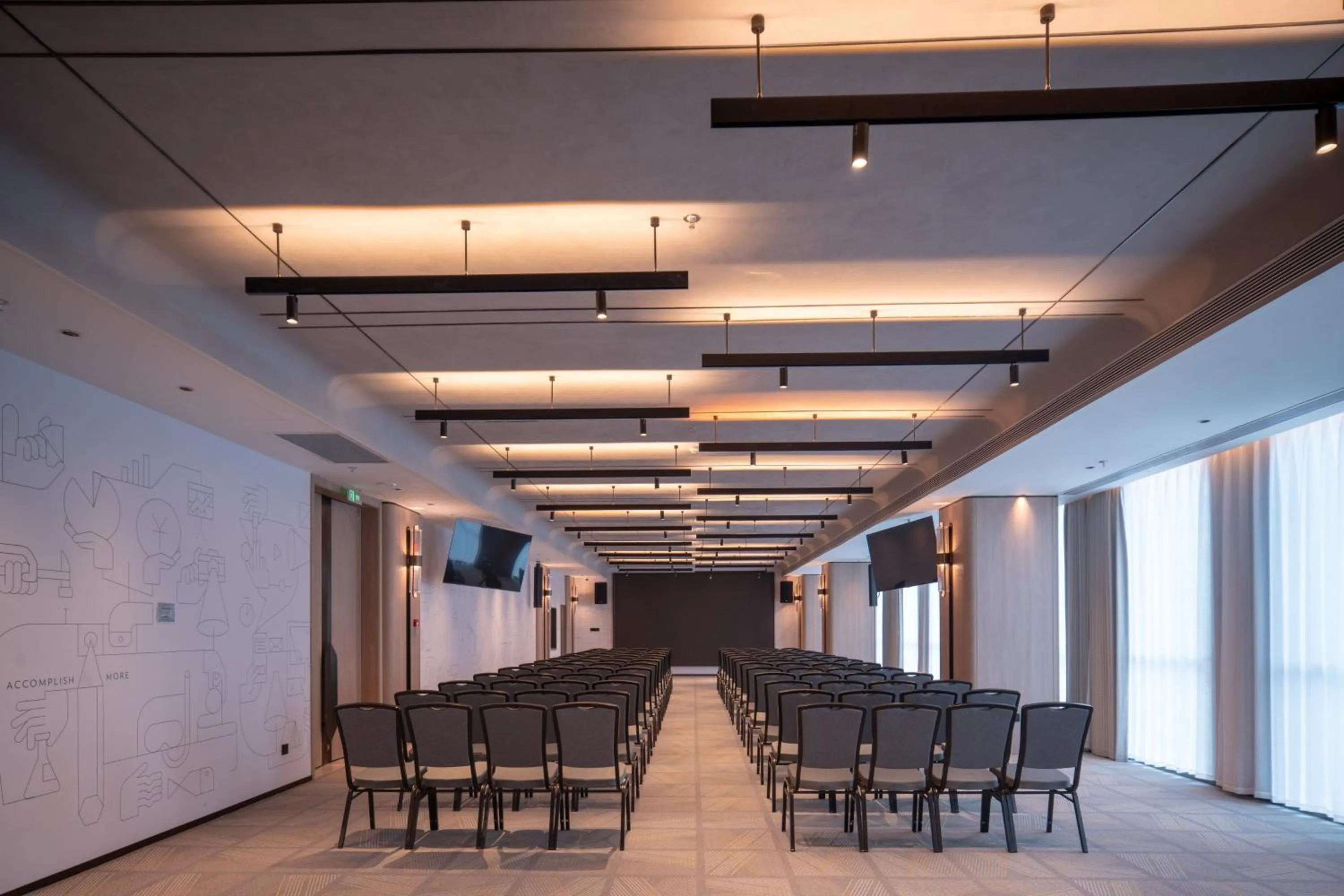 Meeting/conference room in EVEN Hotel Shanghai Jinqiao by IHG
