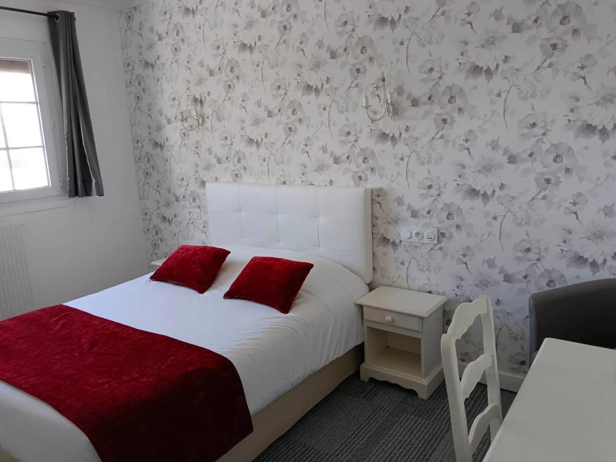 Property building, Bed in Le Mareuillais Hotel-Restaurant