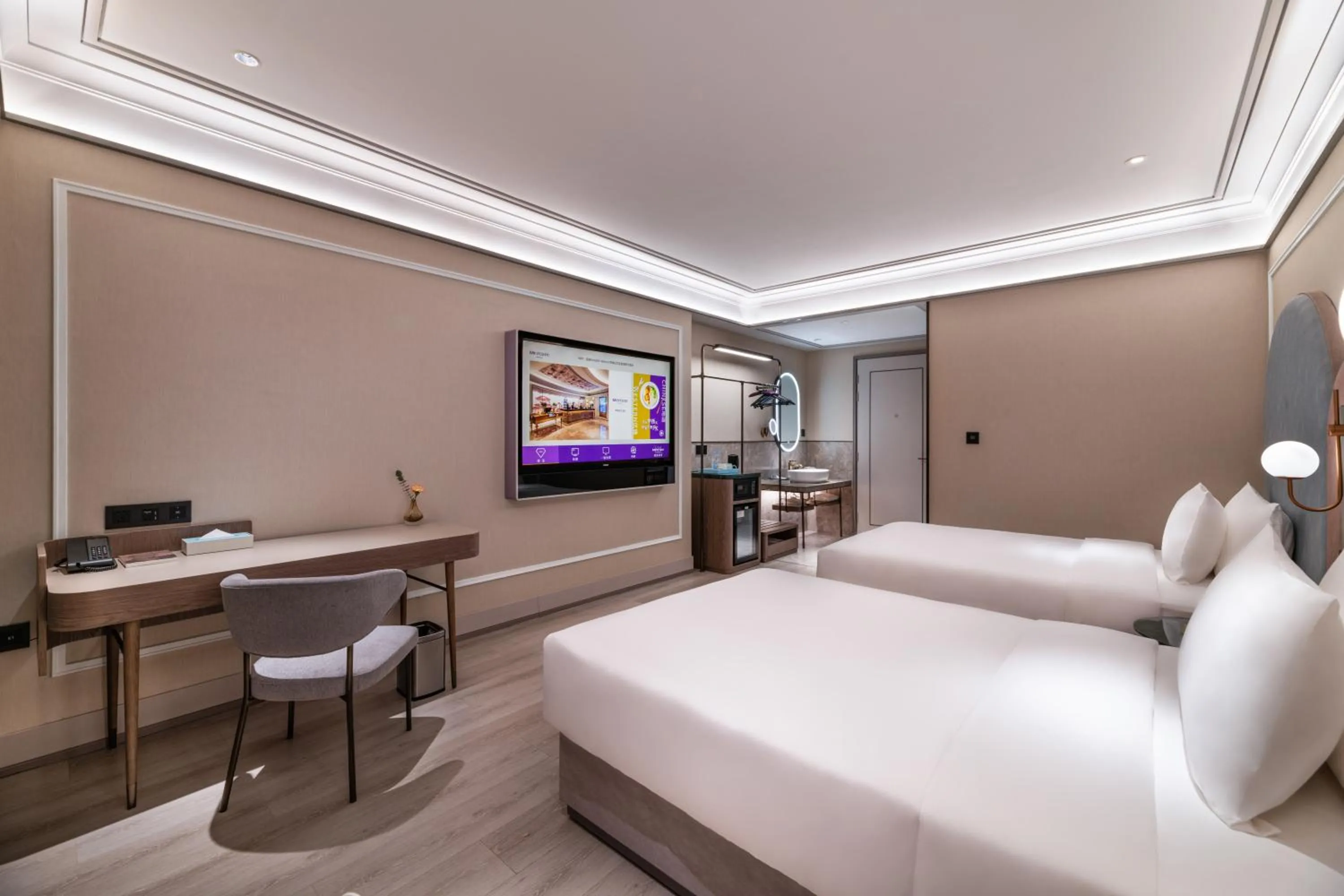 Bed in Mercure Hangzhou Qingchun