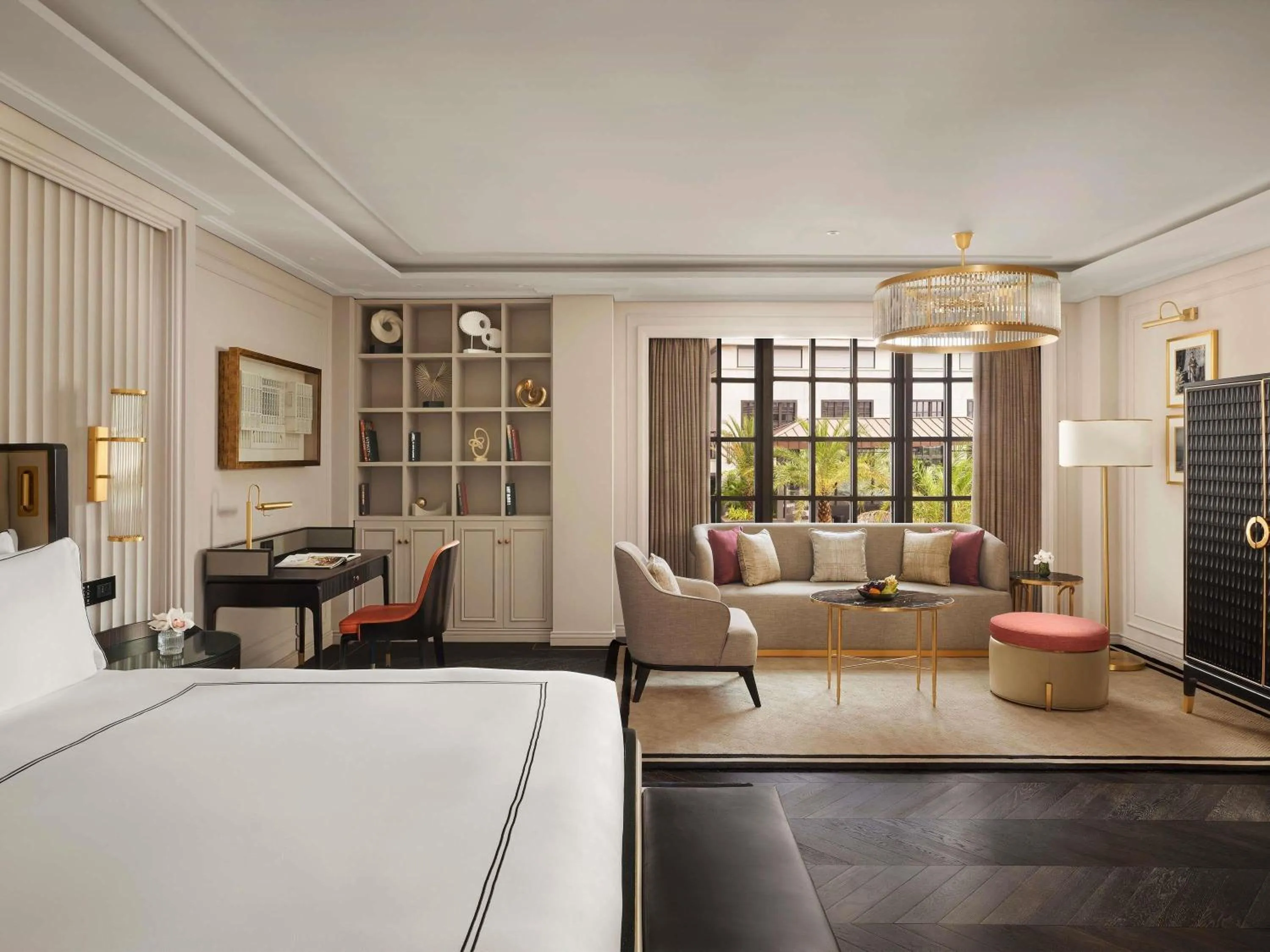 Bedroom, Bed in Fairmont Mumbai