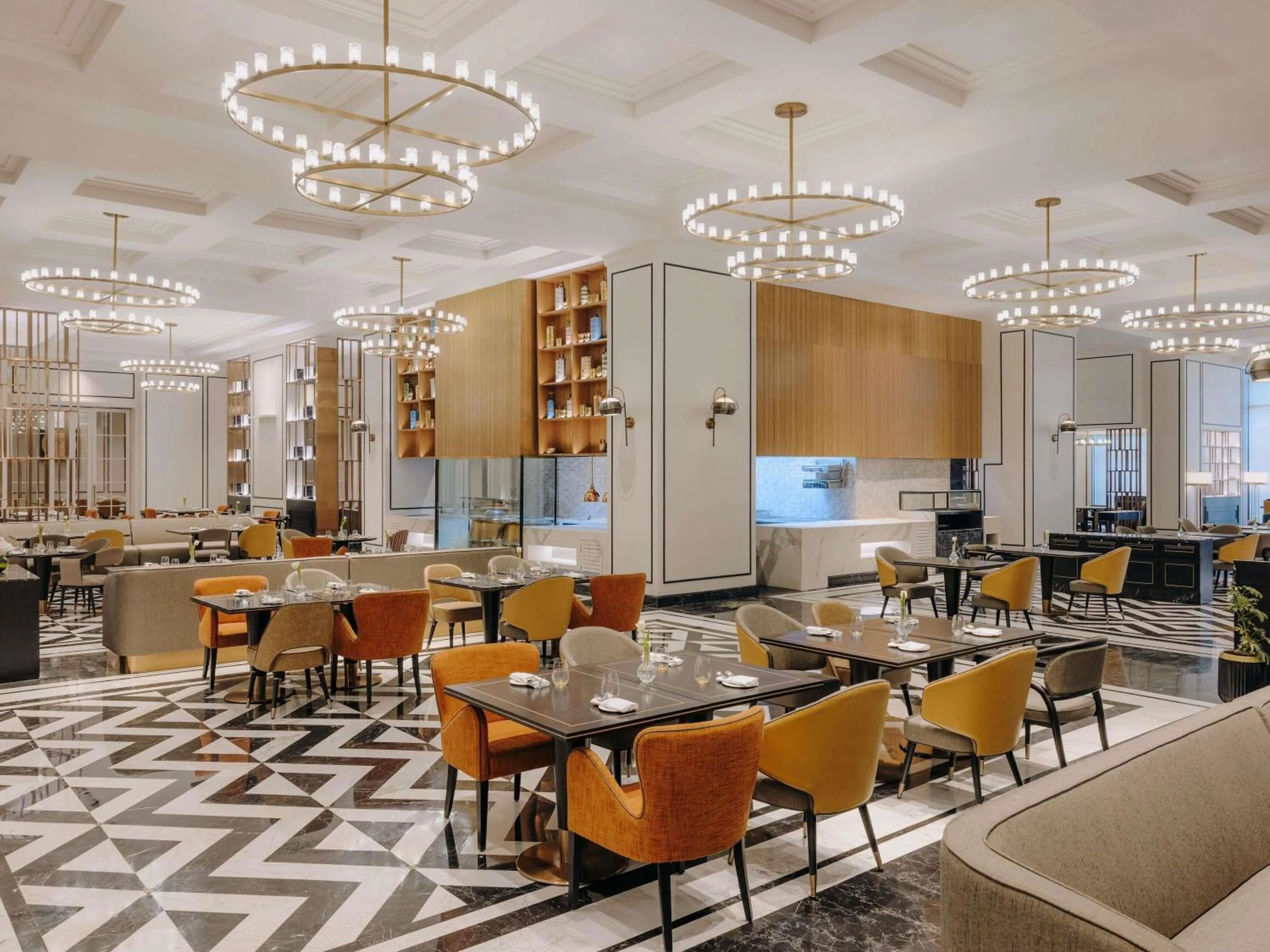 Restaurant/places to eat in Fairmont Mumbai