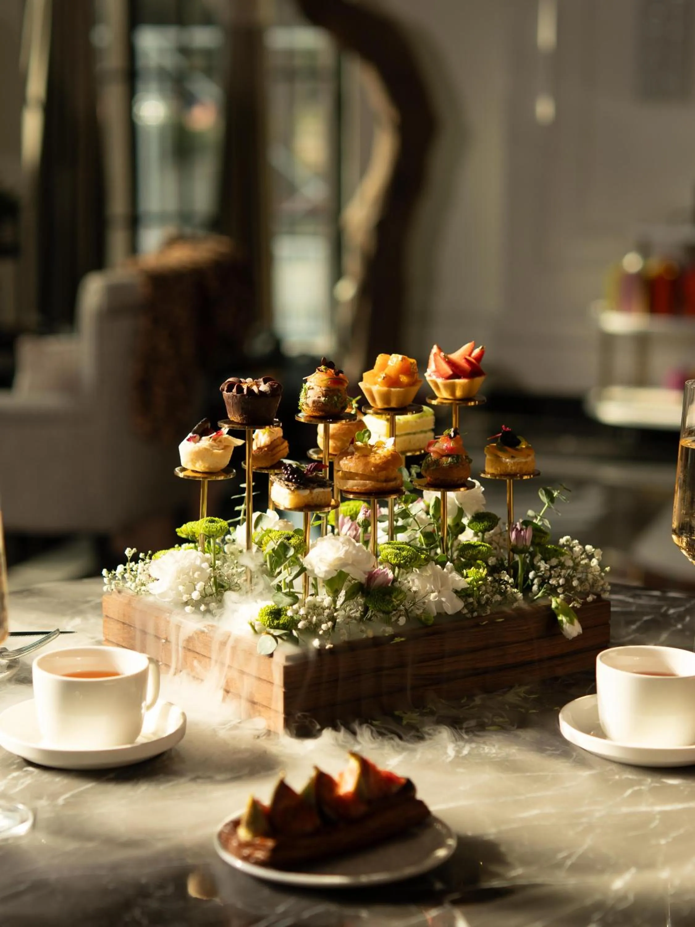 Restaurant/places to eat in Fairmont Mumbai