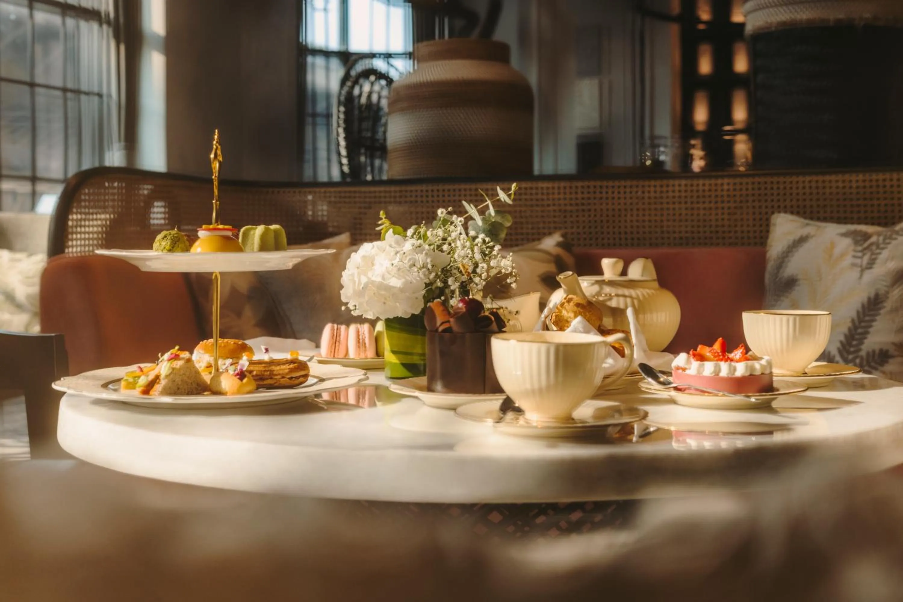 Restaurant/places to eat in Fairmont Mumbai