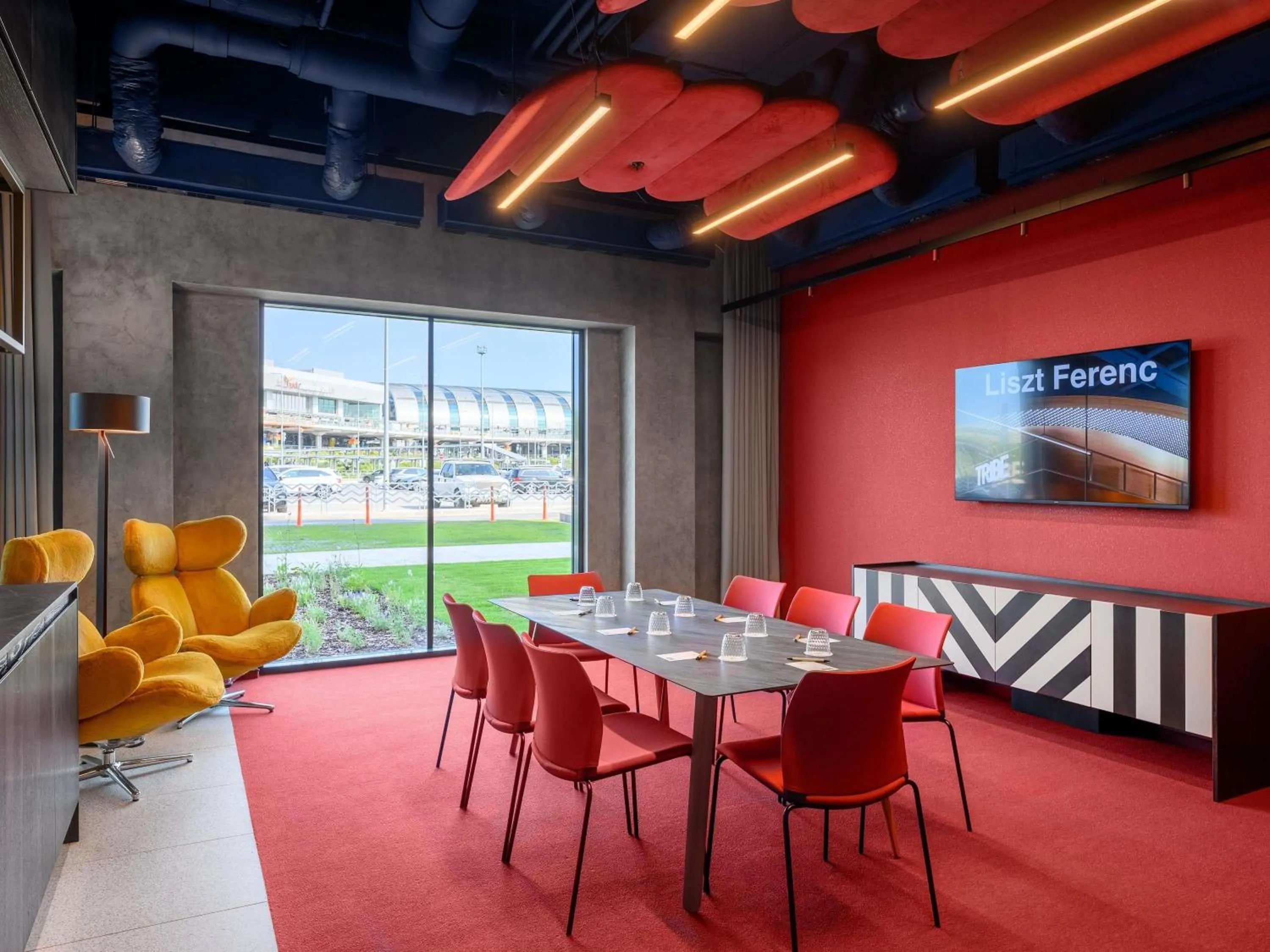 Meeting/conference room in TRIBE Budapest Airport