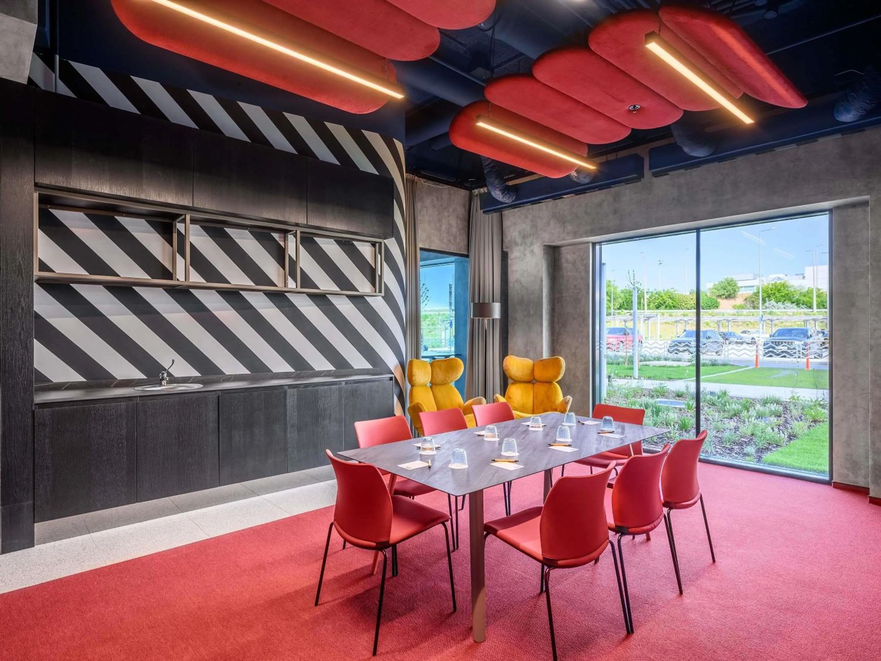 Meeting/conference room in TRIBE Budapest Airport