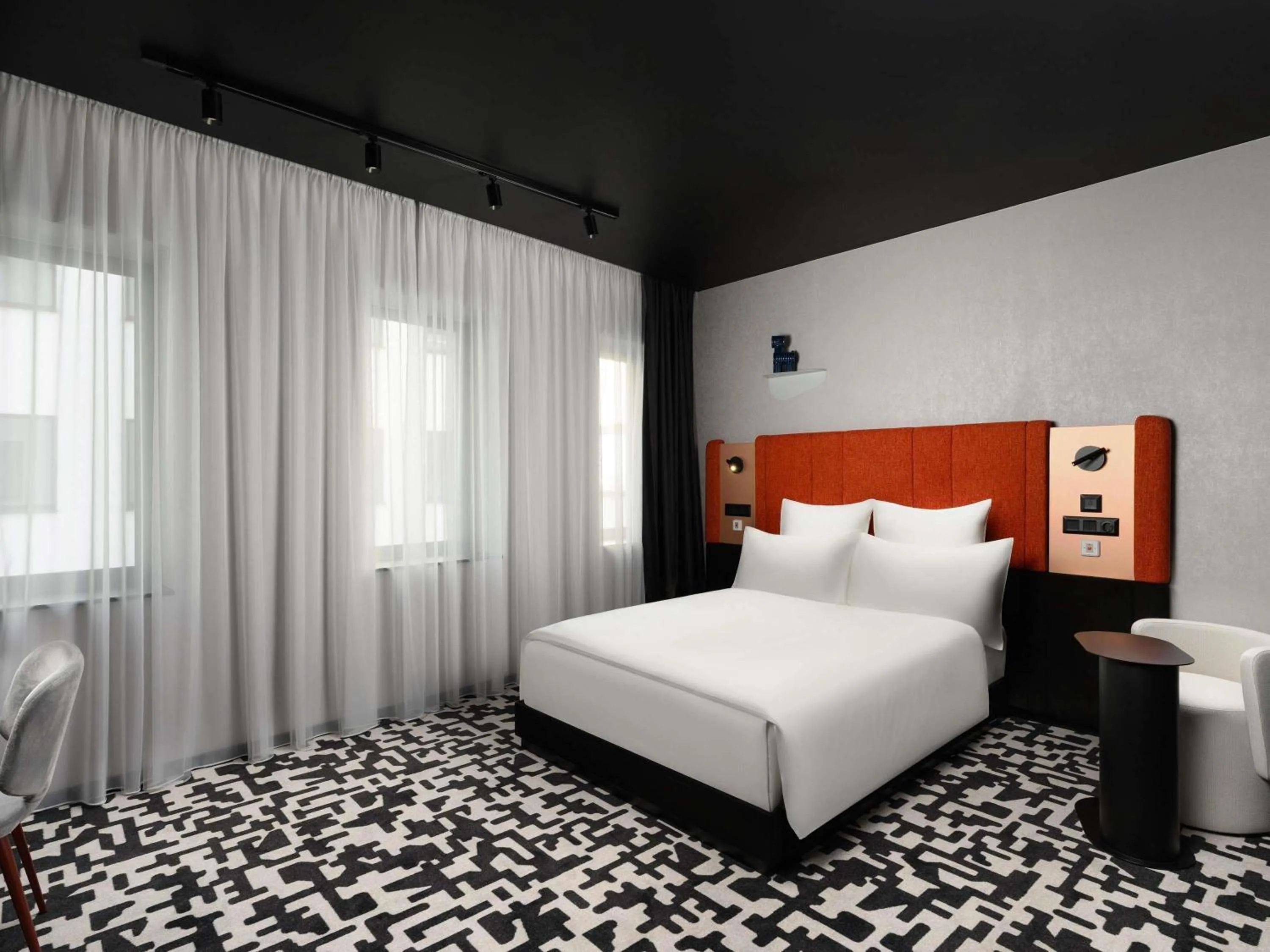 Bedroom, Bed in TRIBE Budapest Airport