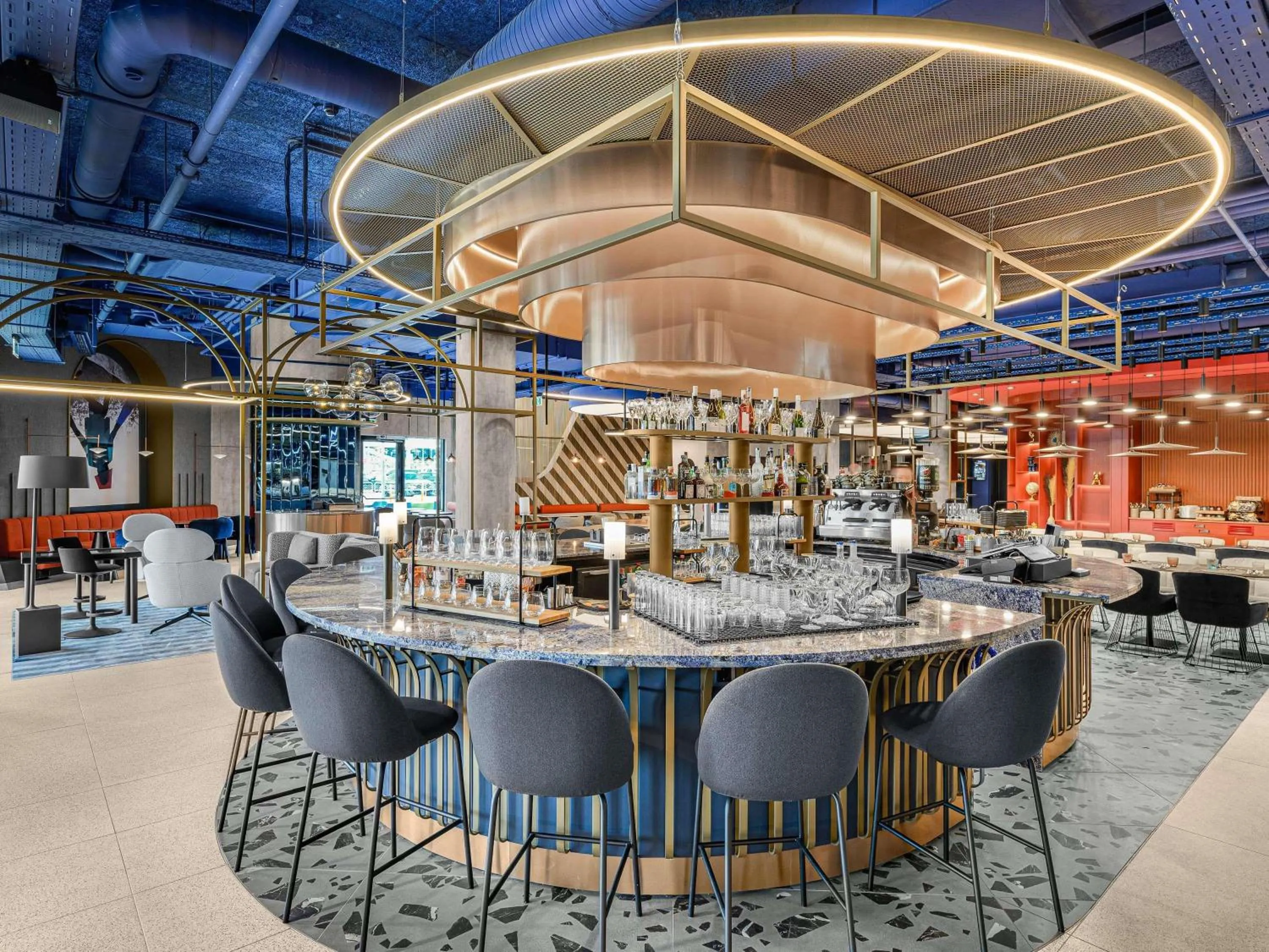 Lounge or bar in TRIBE Budapest Airport