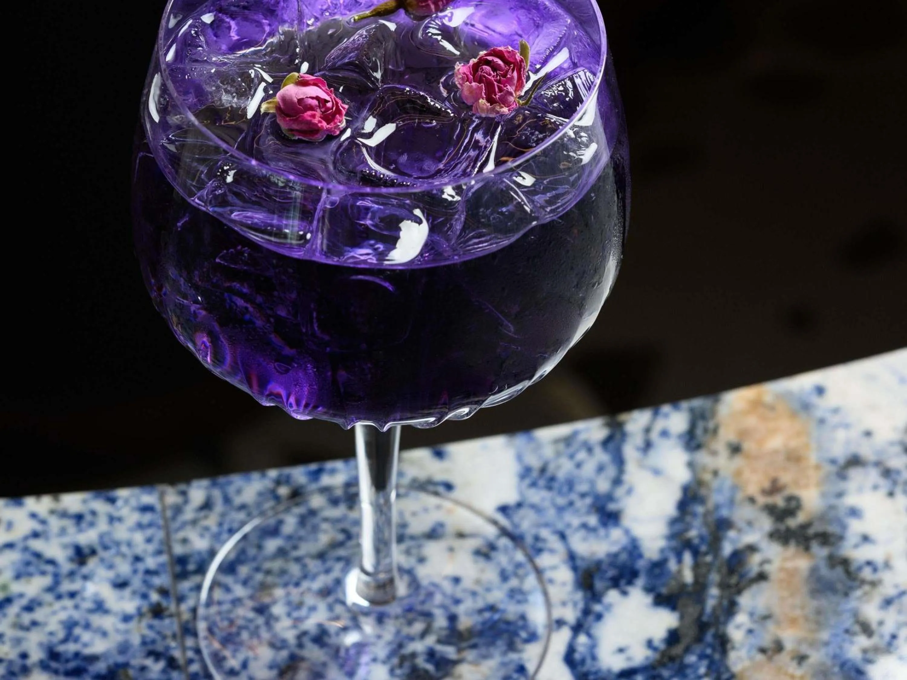 Lounge or bar in TRIBE Budapest Airport