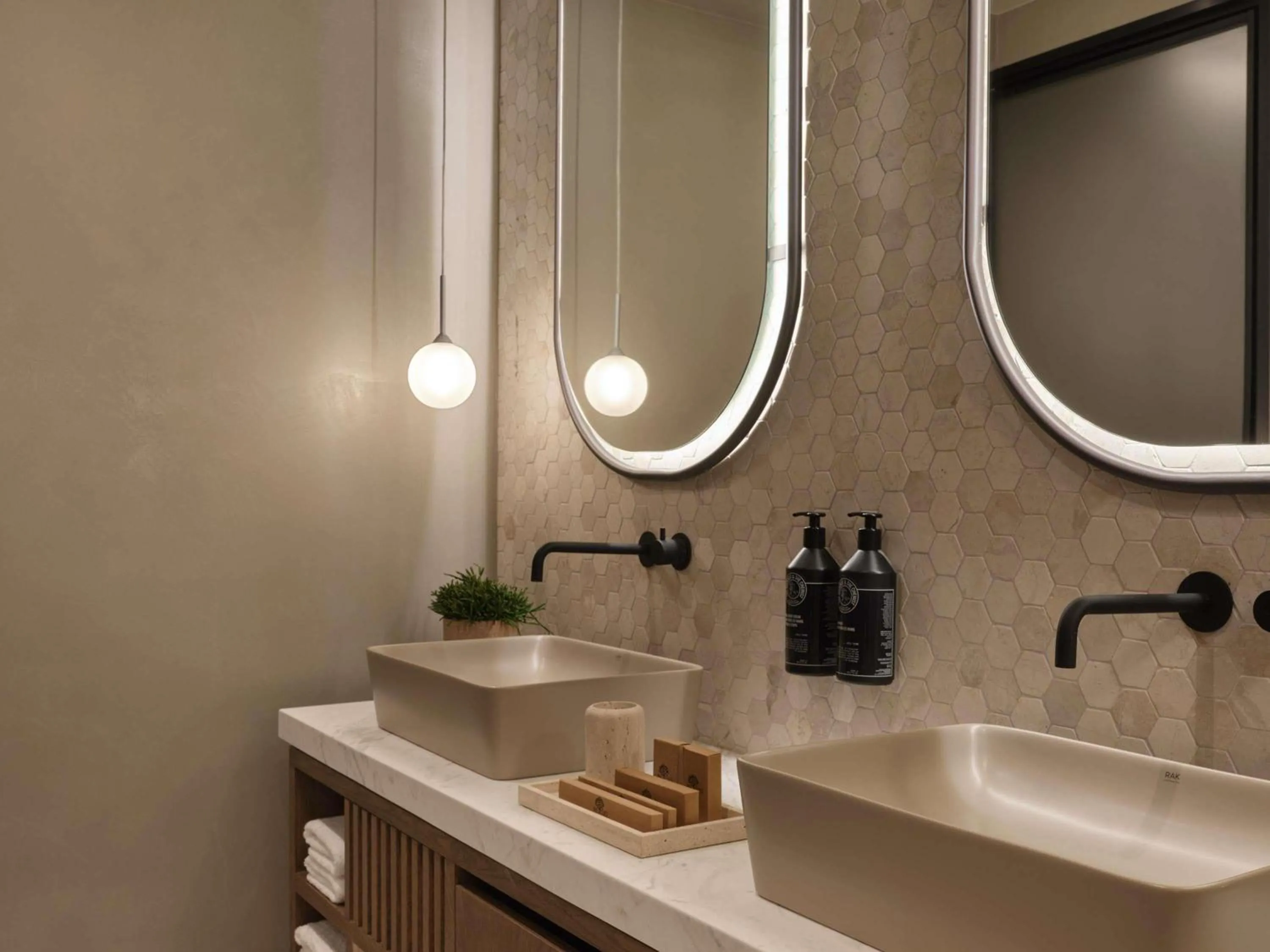 Bedroom in Rocca a Mare Heraklion - Handwritten Collection