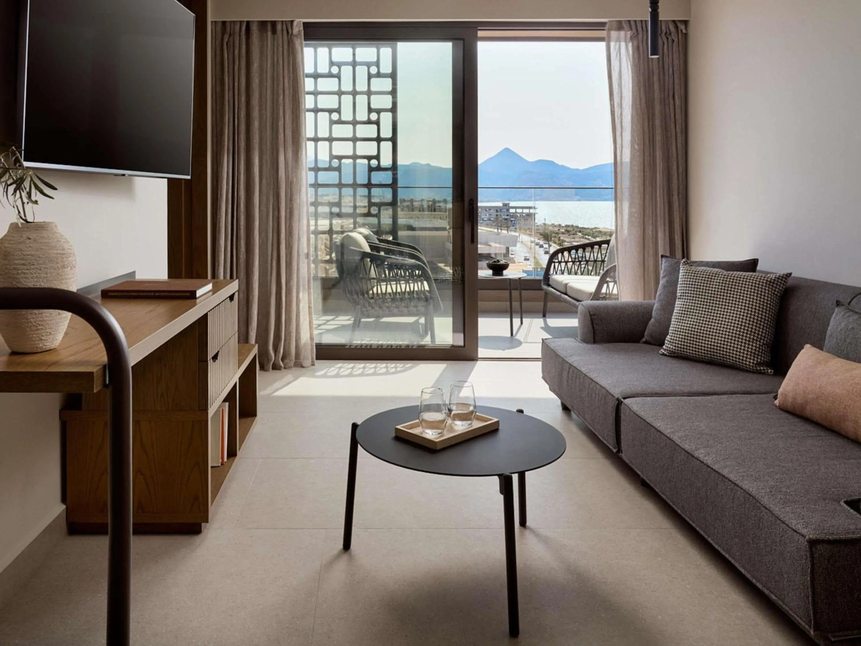 Bedroom in Rocca a Mare Heraklion - Handwritten Collection