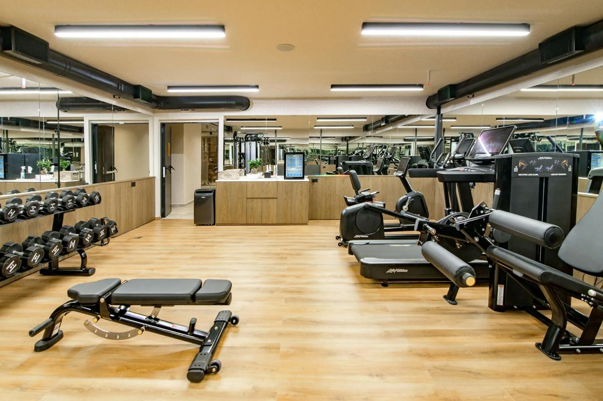 Fitness centre/facilities in Rocca a Mare Heraklion - Handwritten Collection