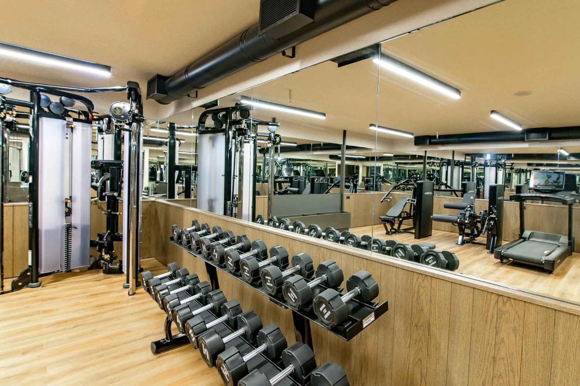 Fitness centre/facilities in Rocca a Mare Heraklion - Handwritten Collection