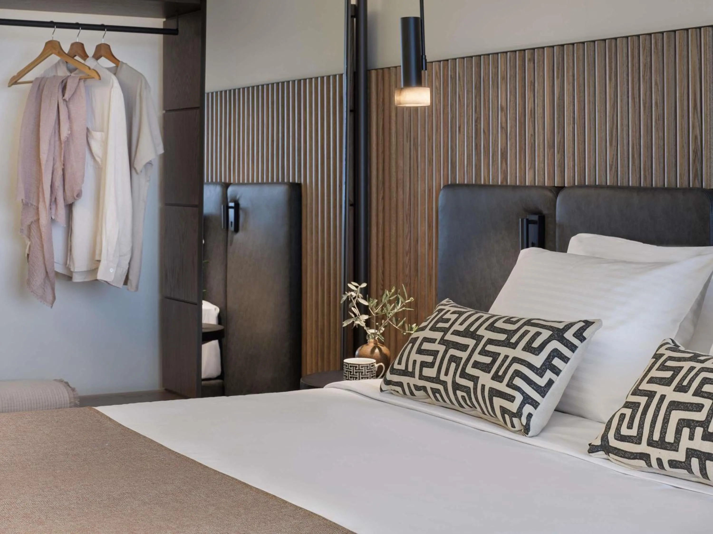 Bedroom, Bed in Rocca a Mare Heraklion - Handwritten Collection