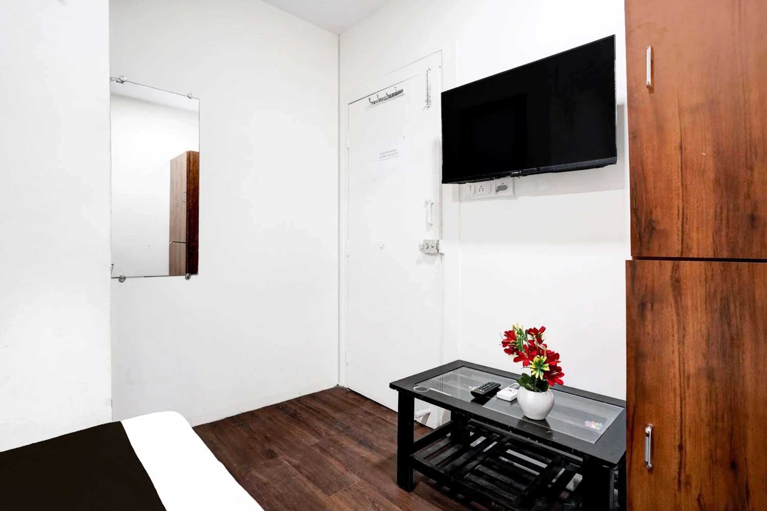 Bedroom in Super Hotel O BKC Santacruz East