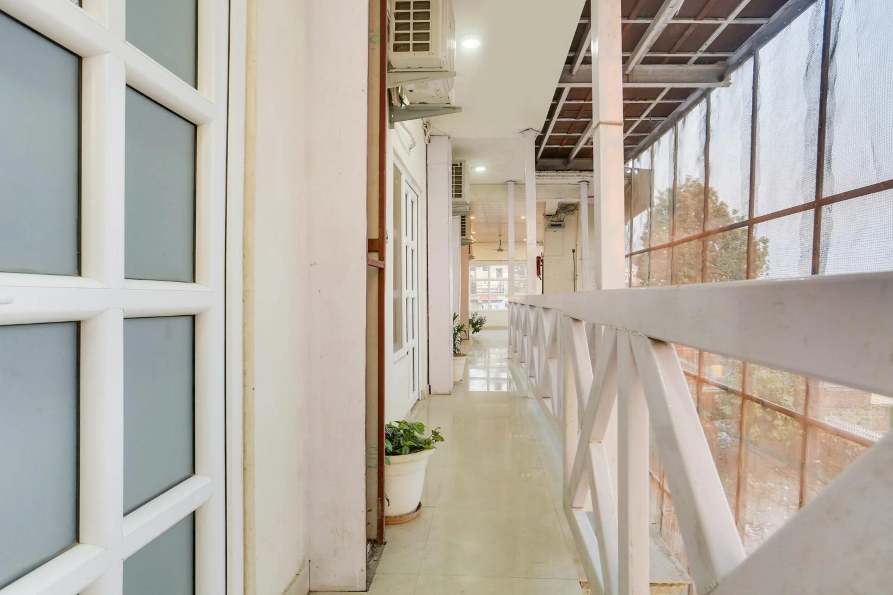 Lobby or reception in Super Hotel O Jamrani Formerly White House