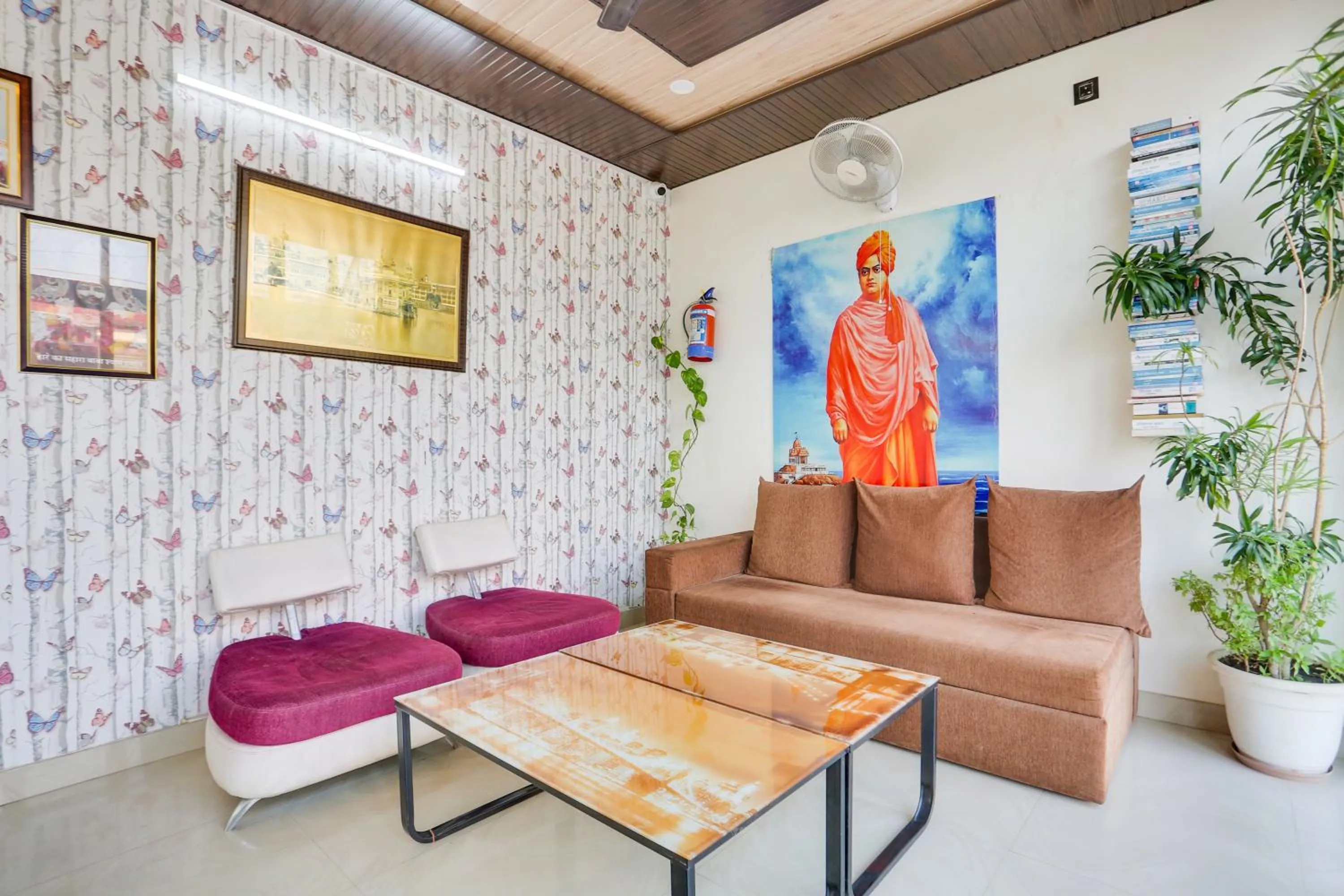 Lobby or reception in Super Hotel O Jamrani Formerly White House