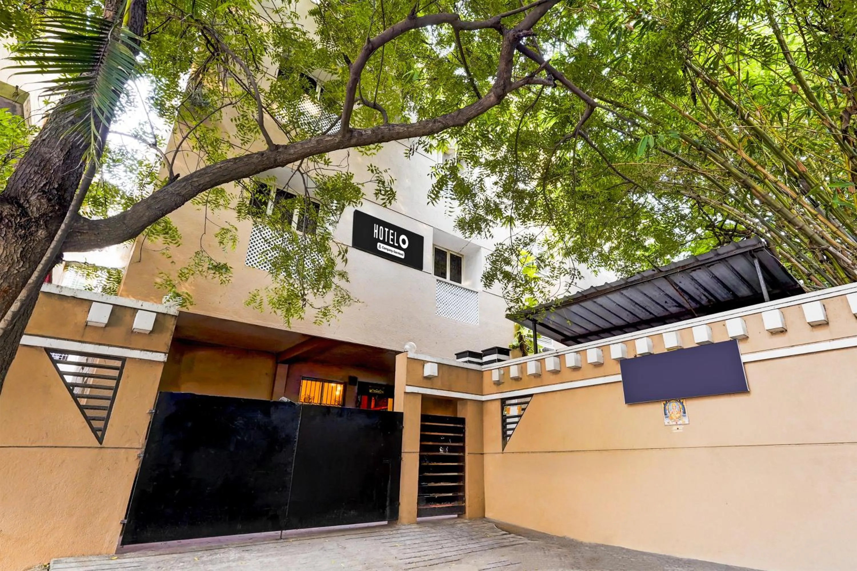 Facade/entrance in Super Hotel O Chrompet Near Rela Hospital