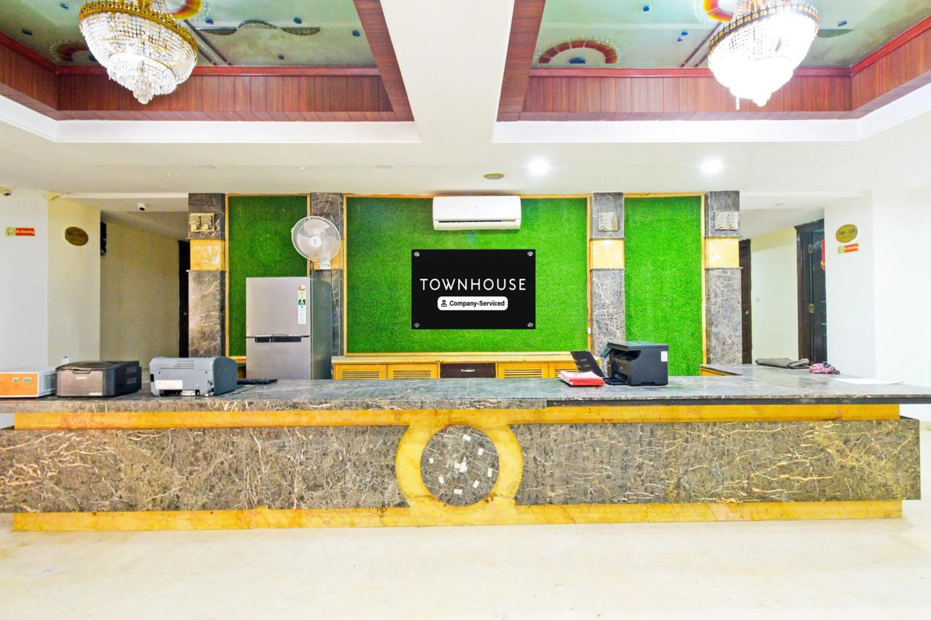 Lobby or reception in Super Townhouse Ameerpet Balkampet Road