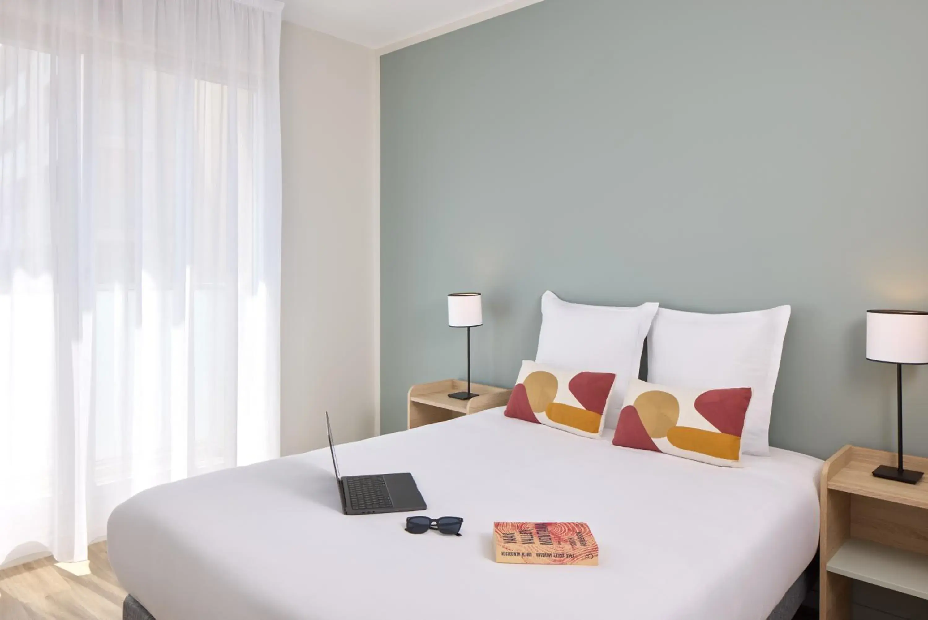 Two-Bedroom Apartment in Quality Aparthotel Reims - Saint-Thomas Two-Bedroom Apartment in Quality Aparthotel Reims - Saint-Thomas