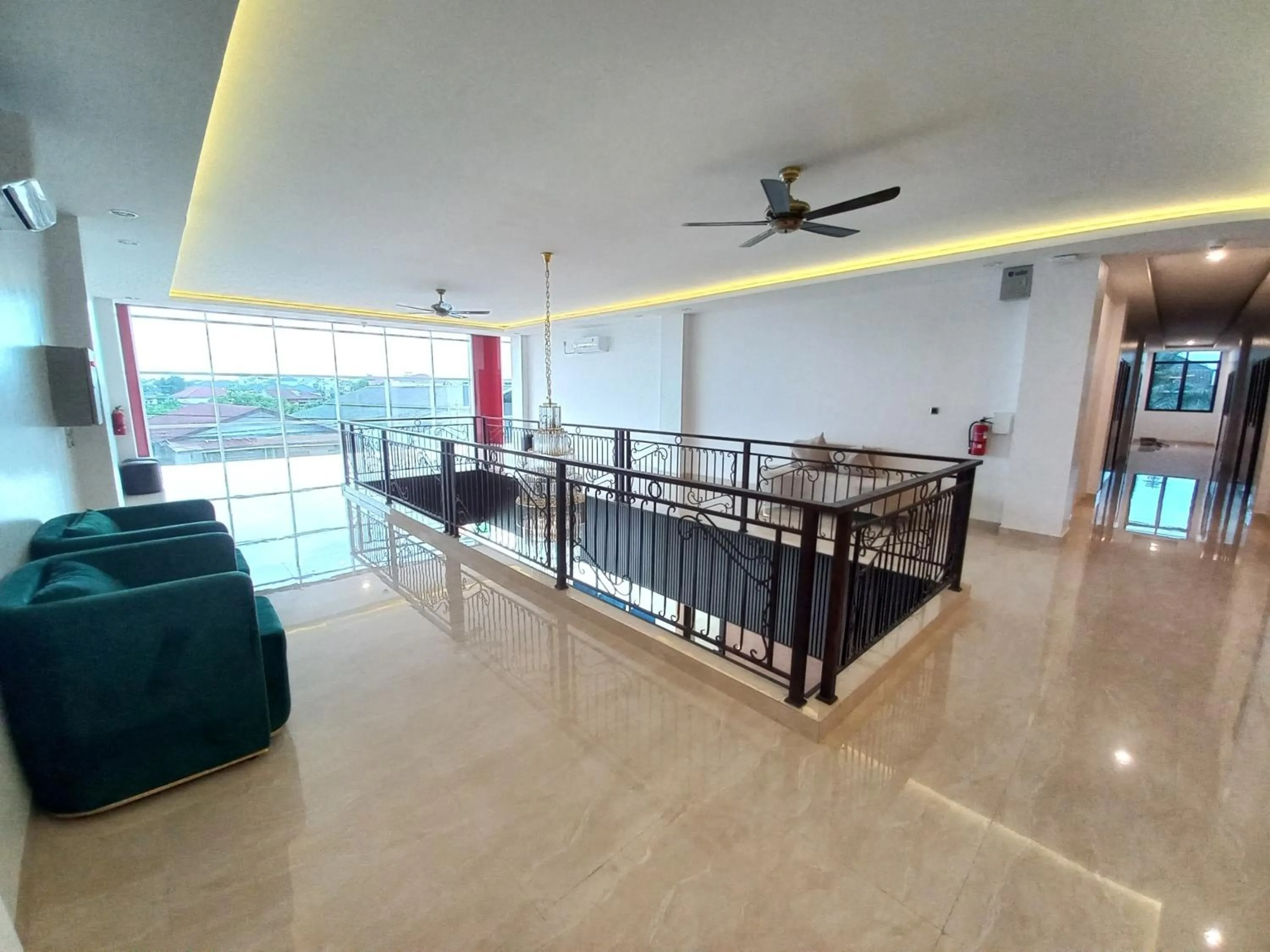 Seating area in Sans Vibes Viandara Pekanbaru