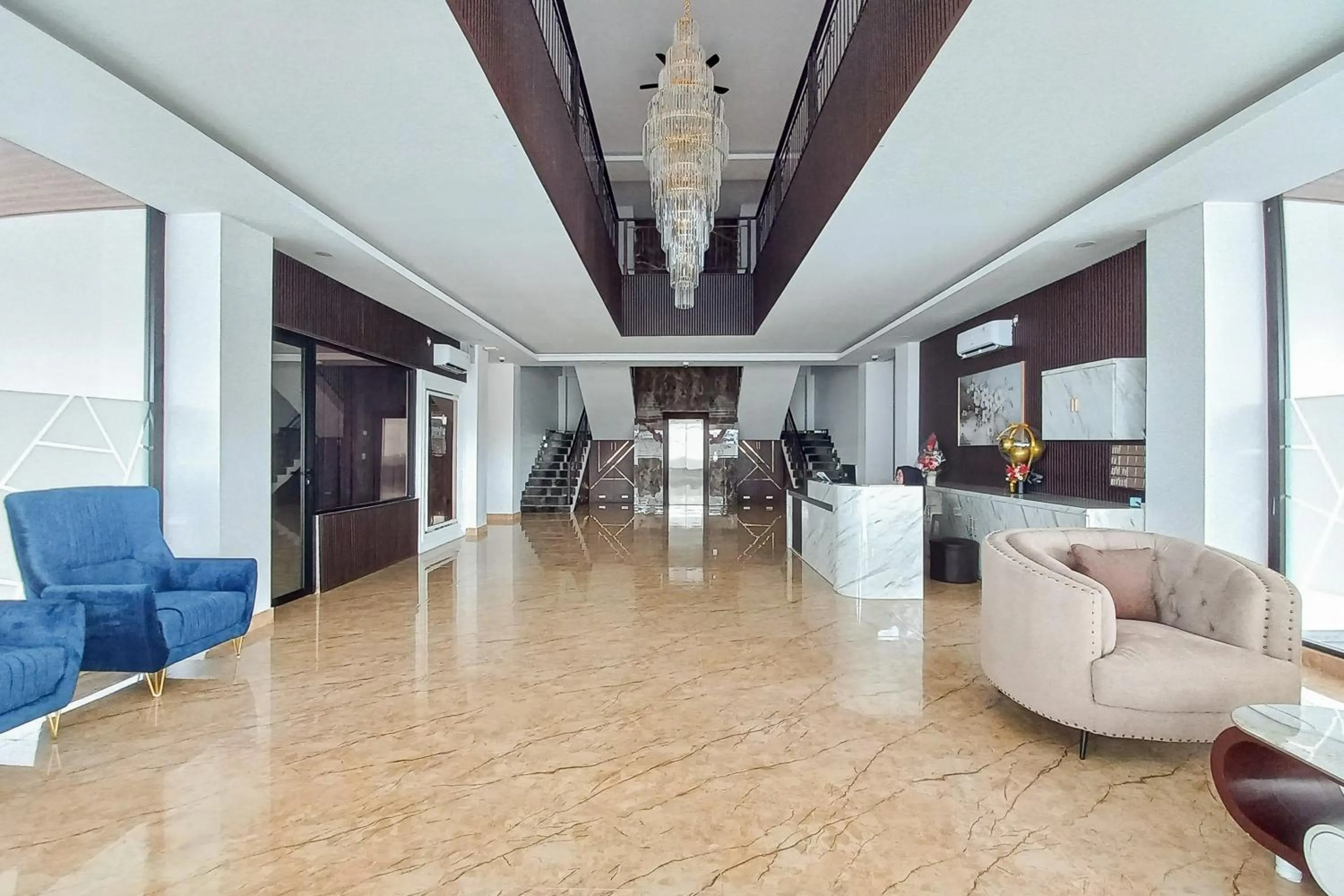 Lobby or reception in Sans Vibes Viandara Pekanbaru