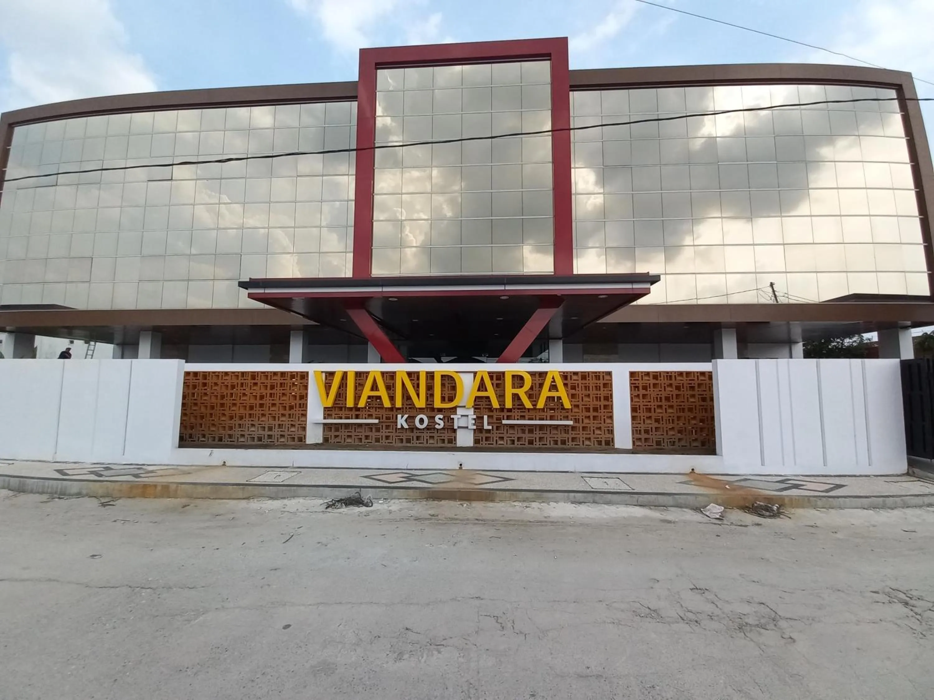 Facade/entrance in Sans Vibes Viandara Pekanbaru