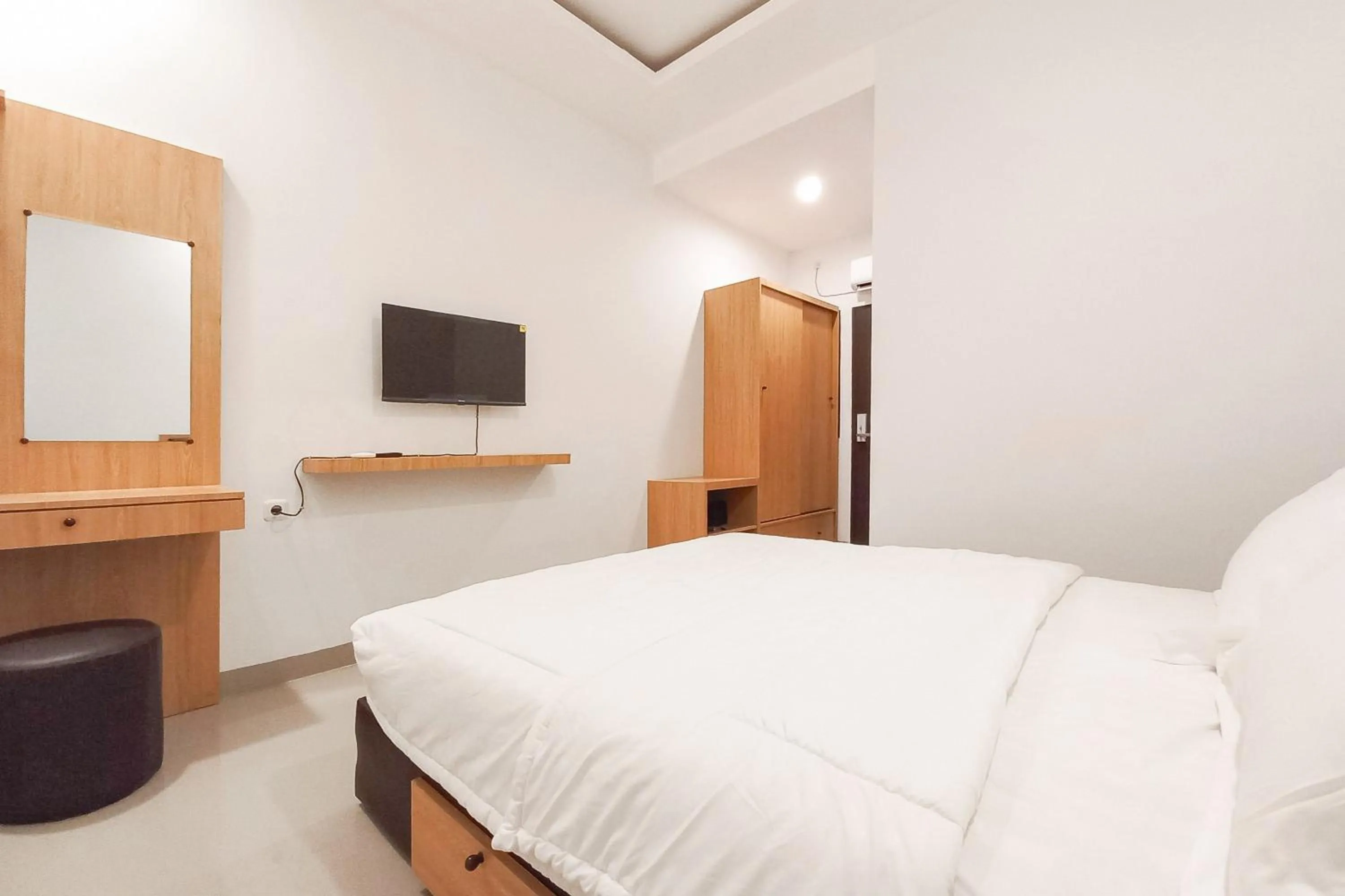 Bedroom, Bed in Sans Vibes Viandara Pekanbaru