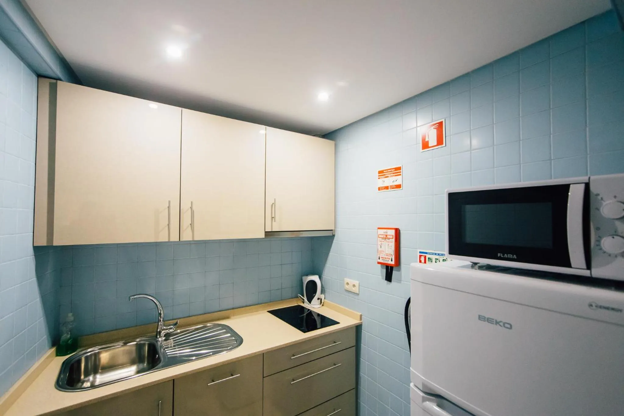 Coffee/tea facilities in Vougaldeias Casas da Seara