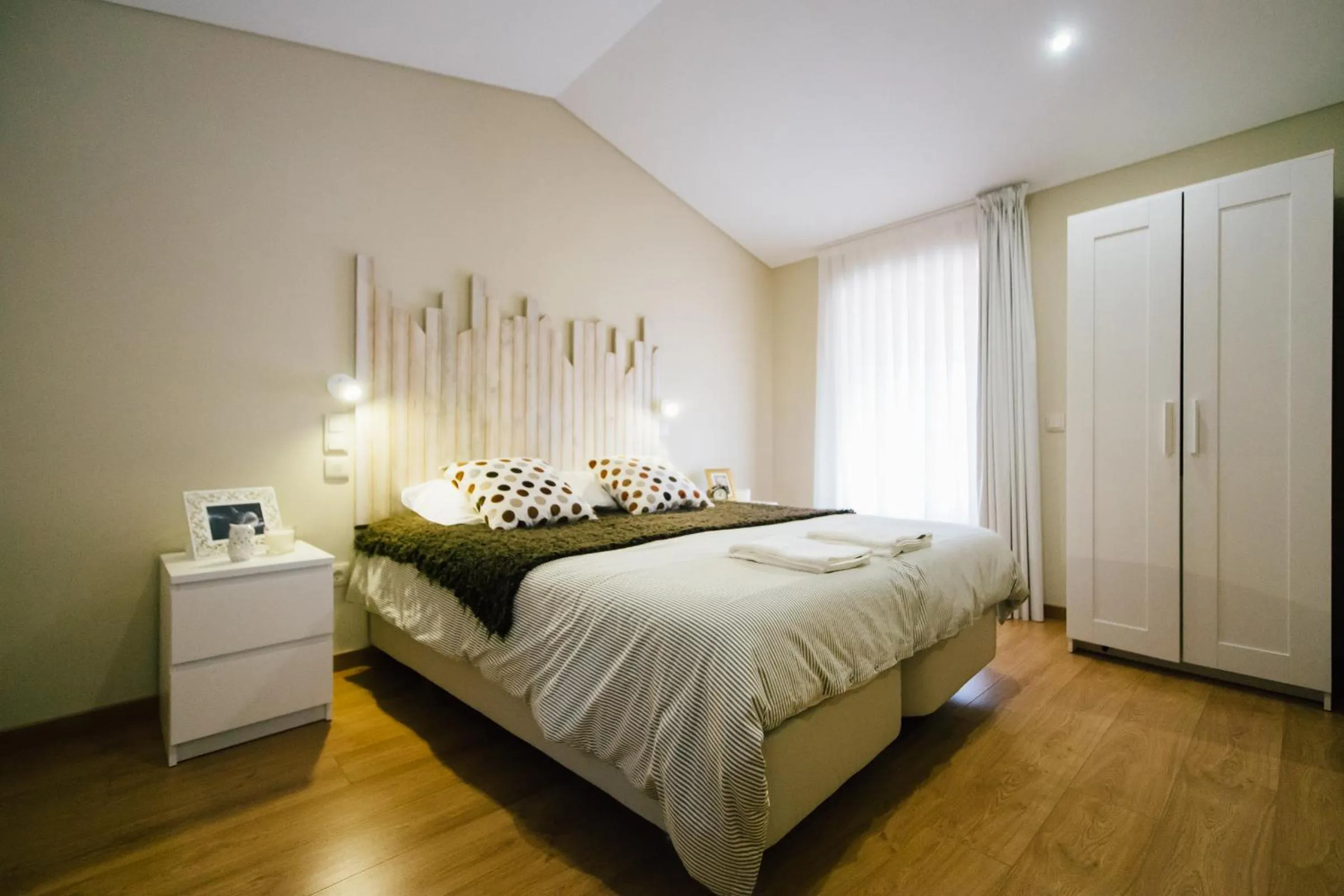 Shower, Bed in Vougaldeias Casas da Seara