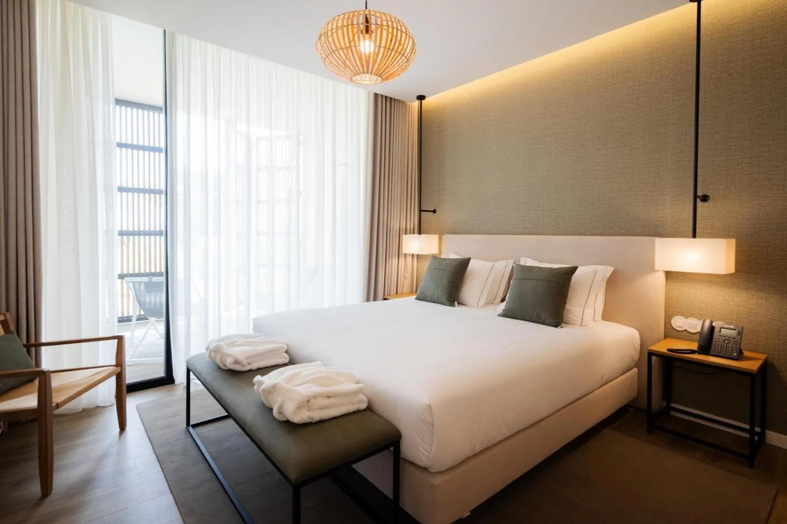 Balcony/Terrace, Bed in Lusitano Garden Villas