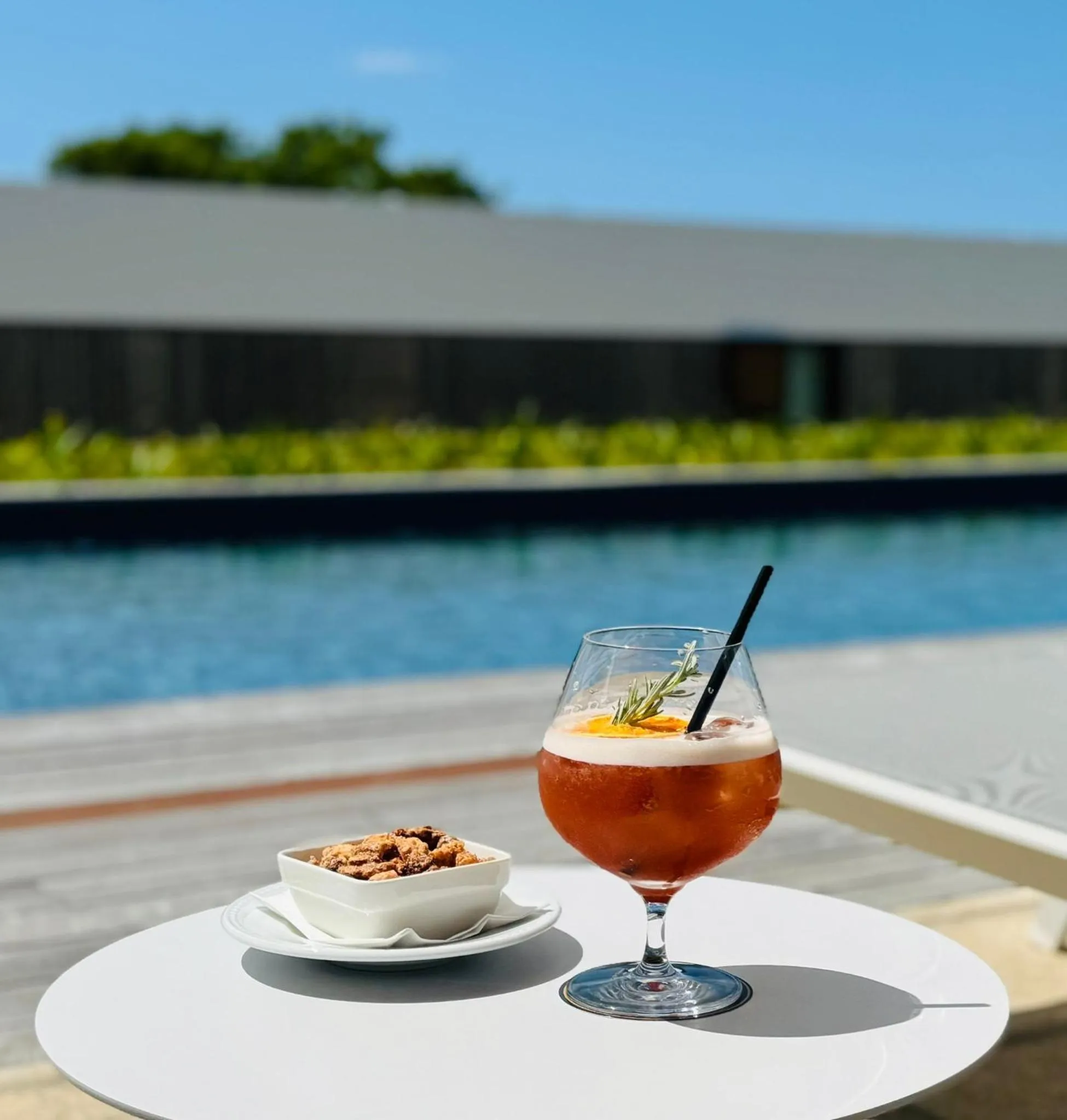 Drinks in Lusitano Garden Villas