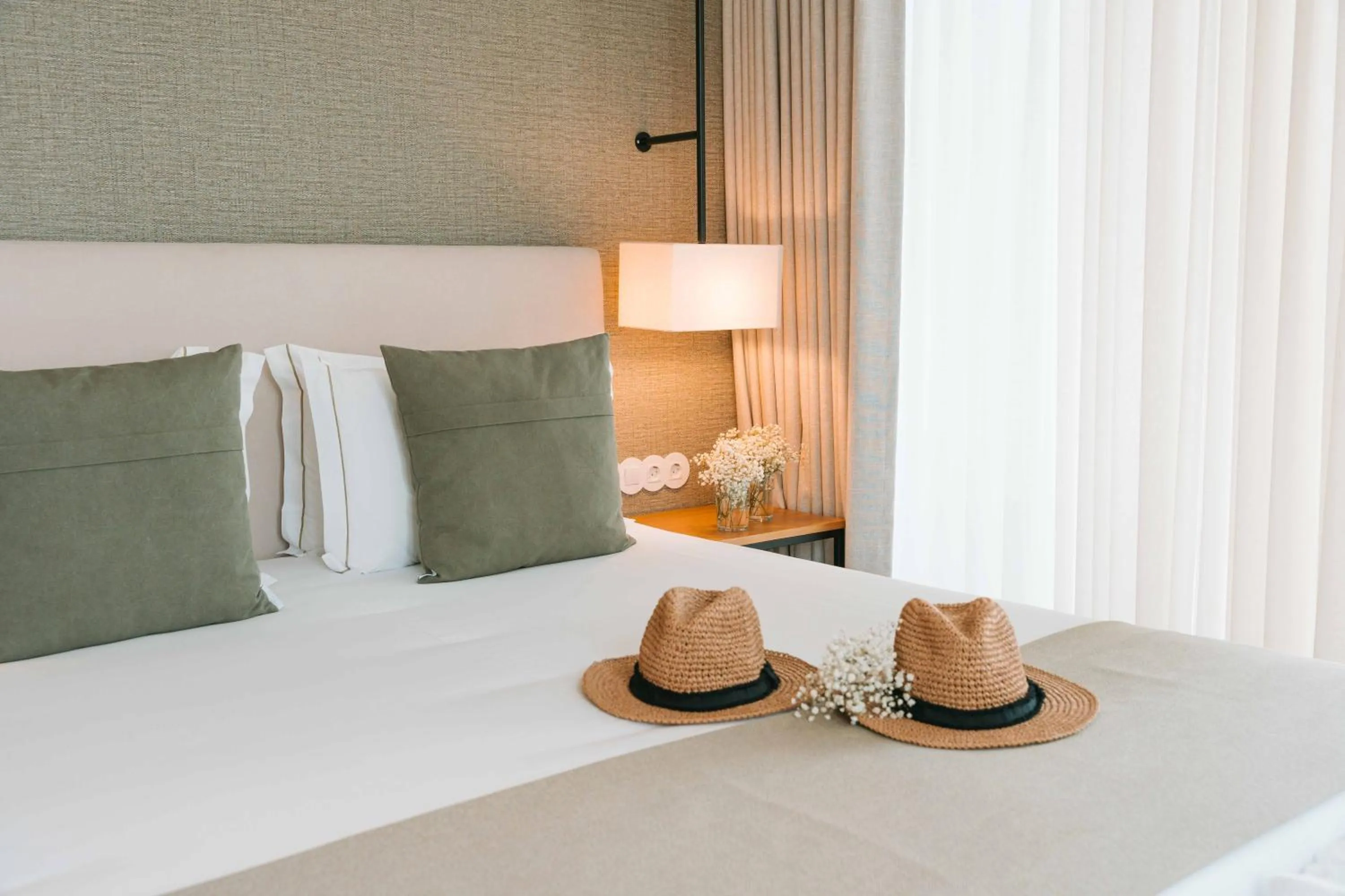 Bedroom, Bed in Lusitano Garden Villas