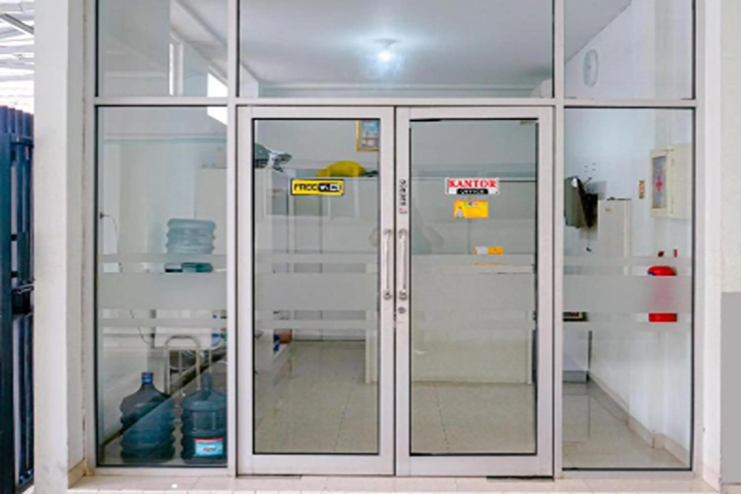 Lobby or reception in Griya Safitri Syariah