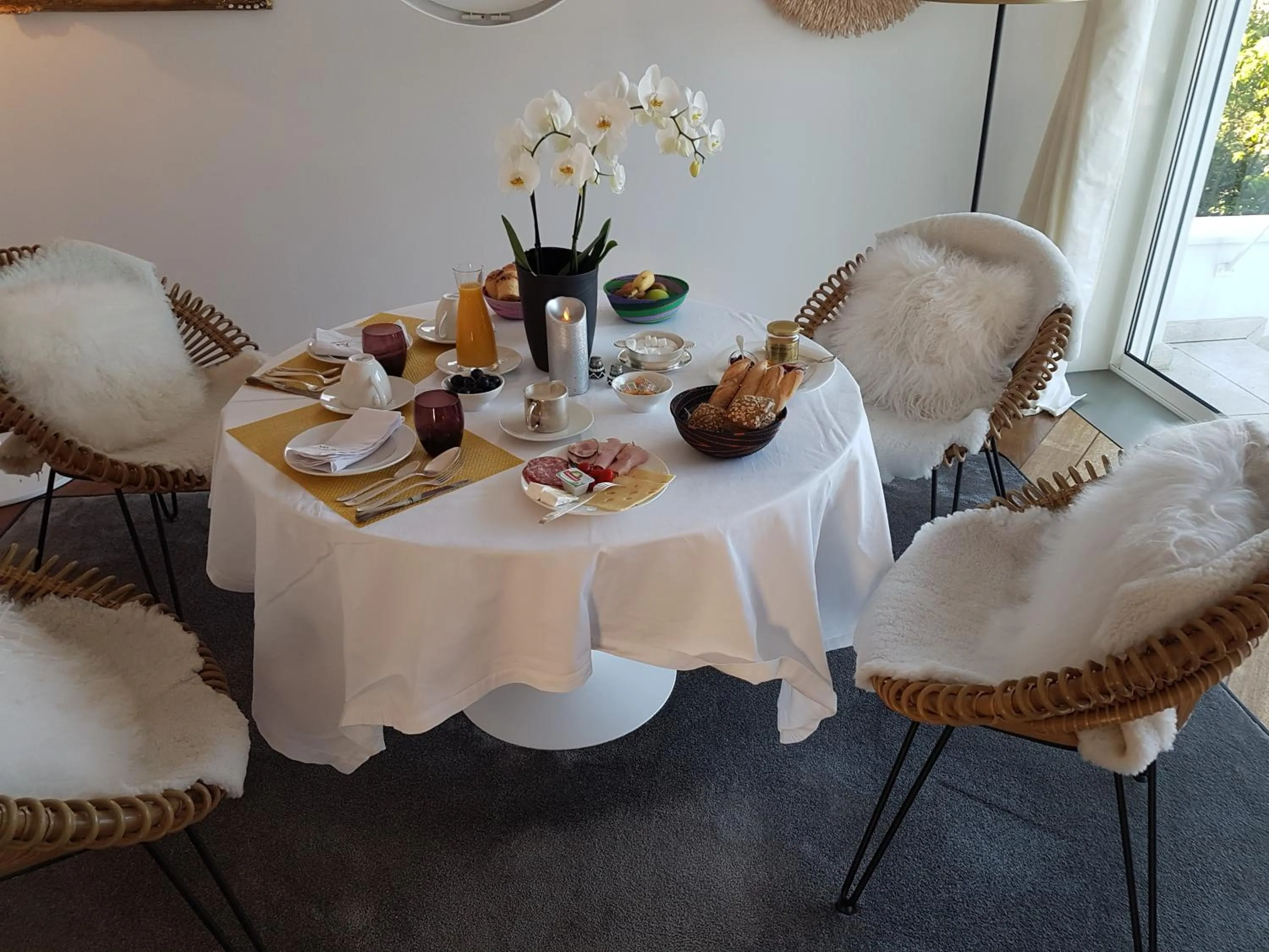 Continental breakfast in La Villa Haute Corniche