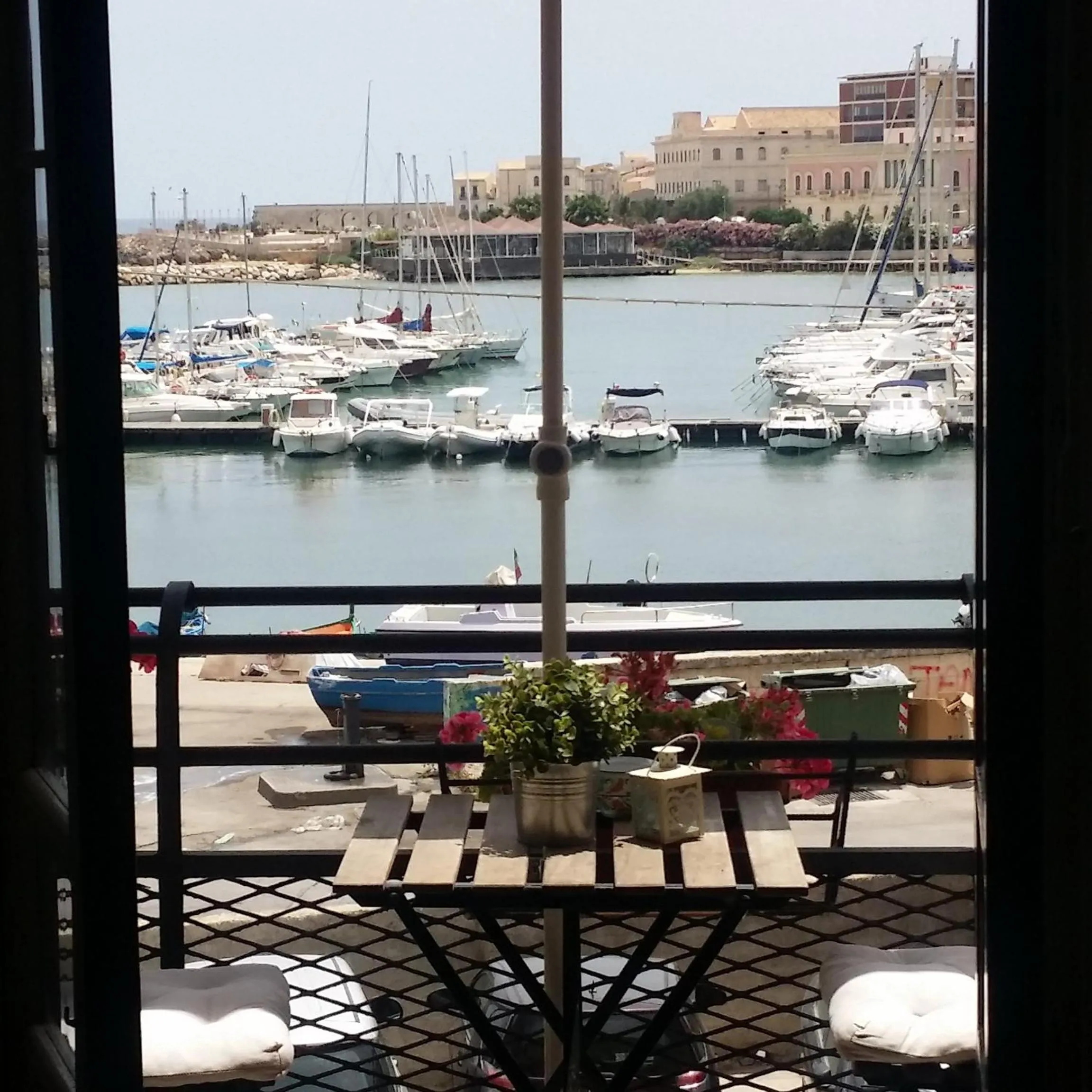 Balcony/Terrace in Aretè Guest House