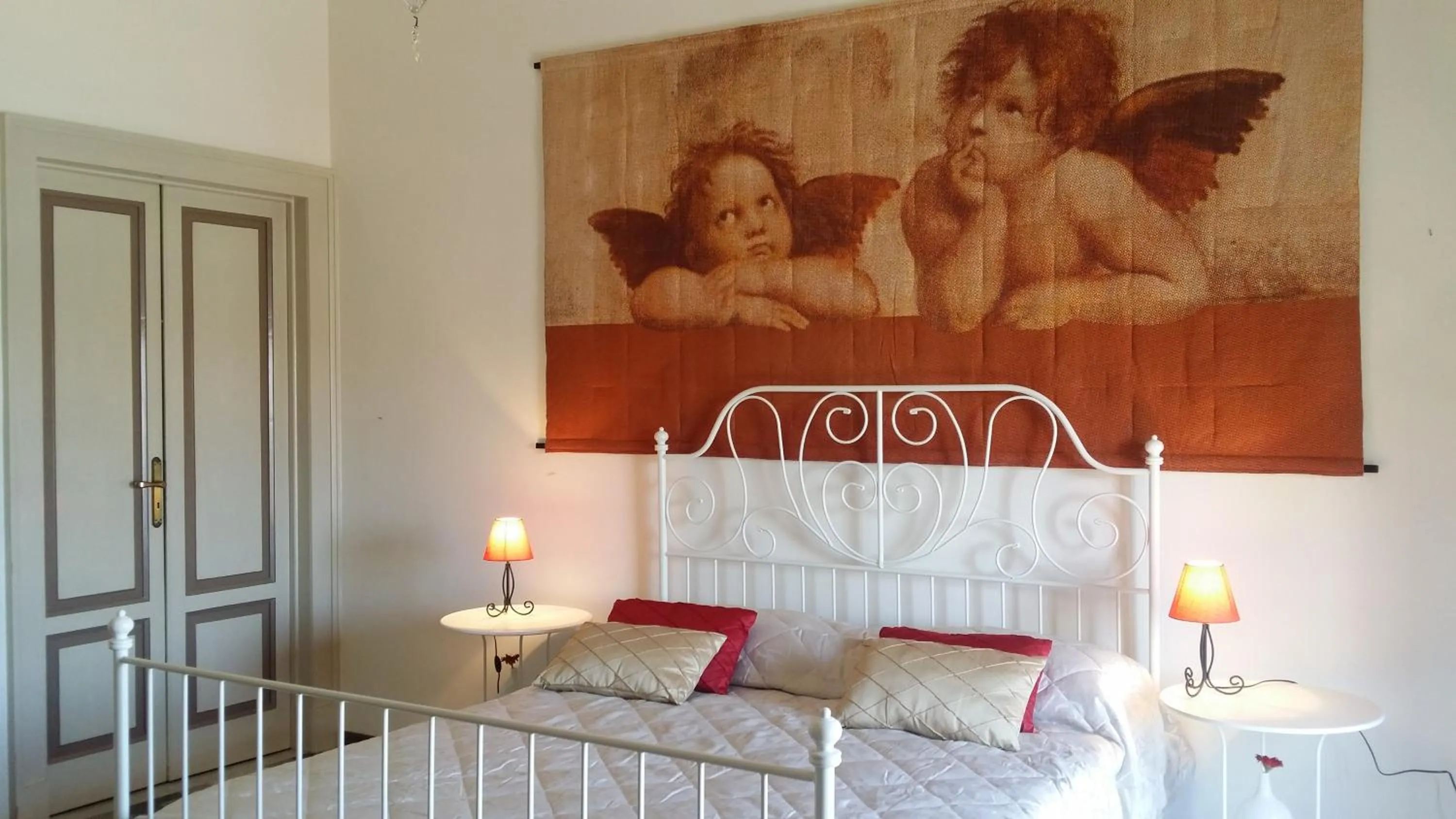 Decorative detail, Bed in Aretè Guest House