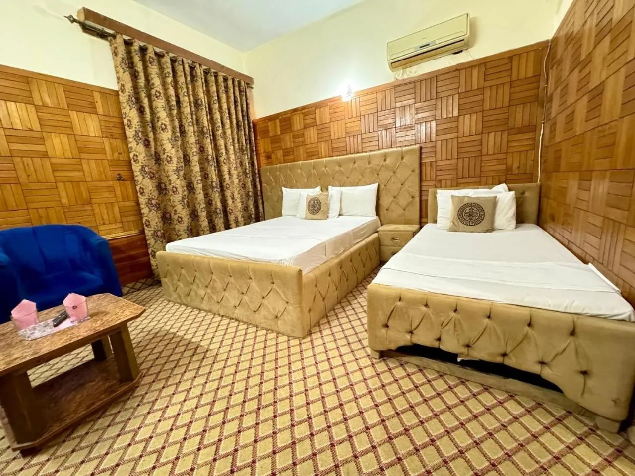 Bed in Uk Family Lodge