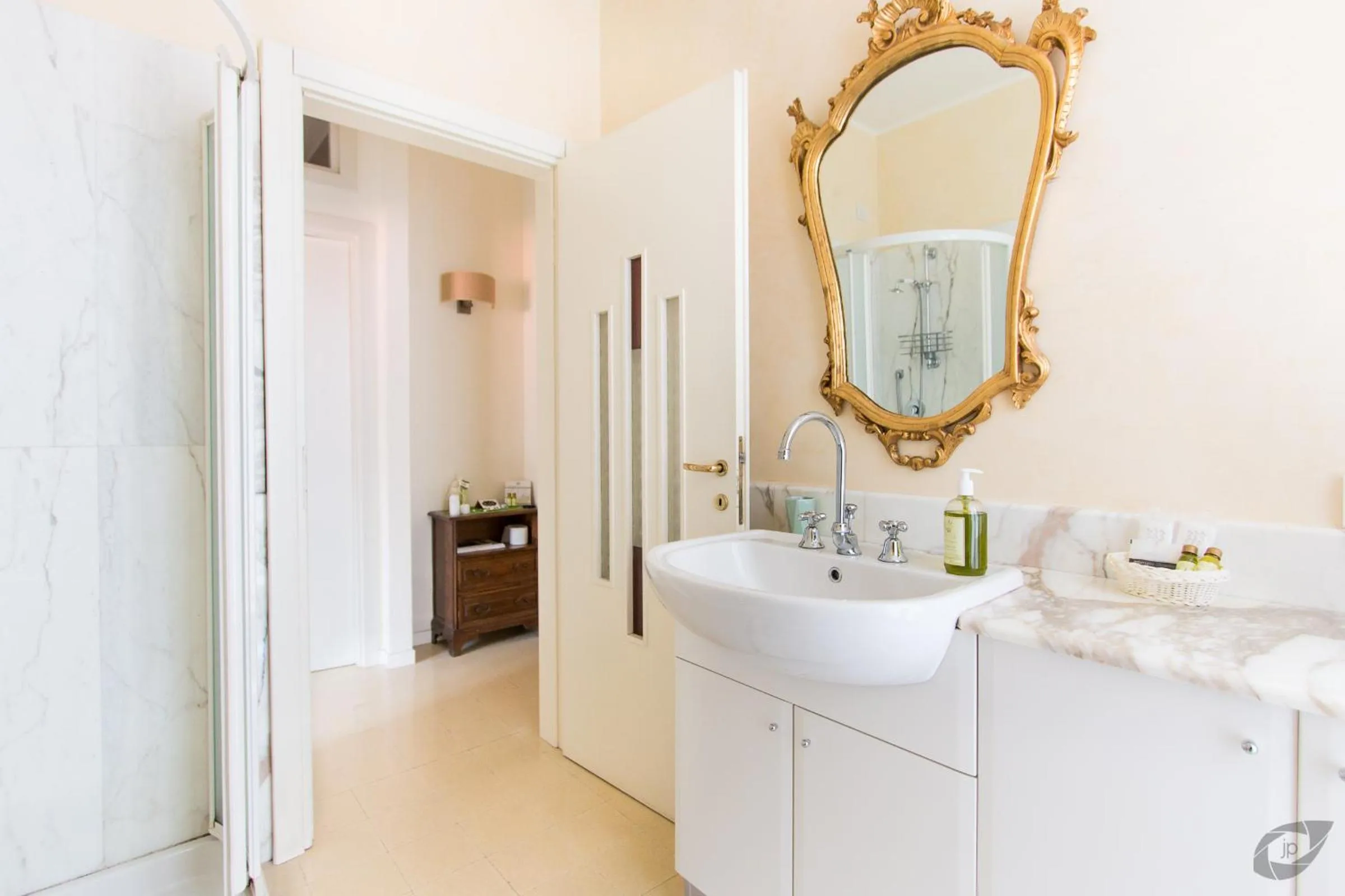 Bathroom in B&B La Sosta degli Artisti