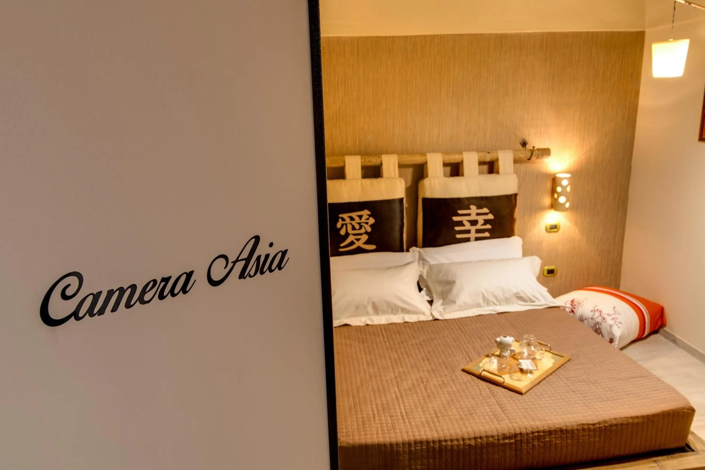 Photo of the whole room, Bed in Marco Polo B&B