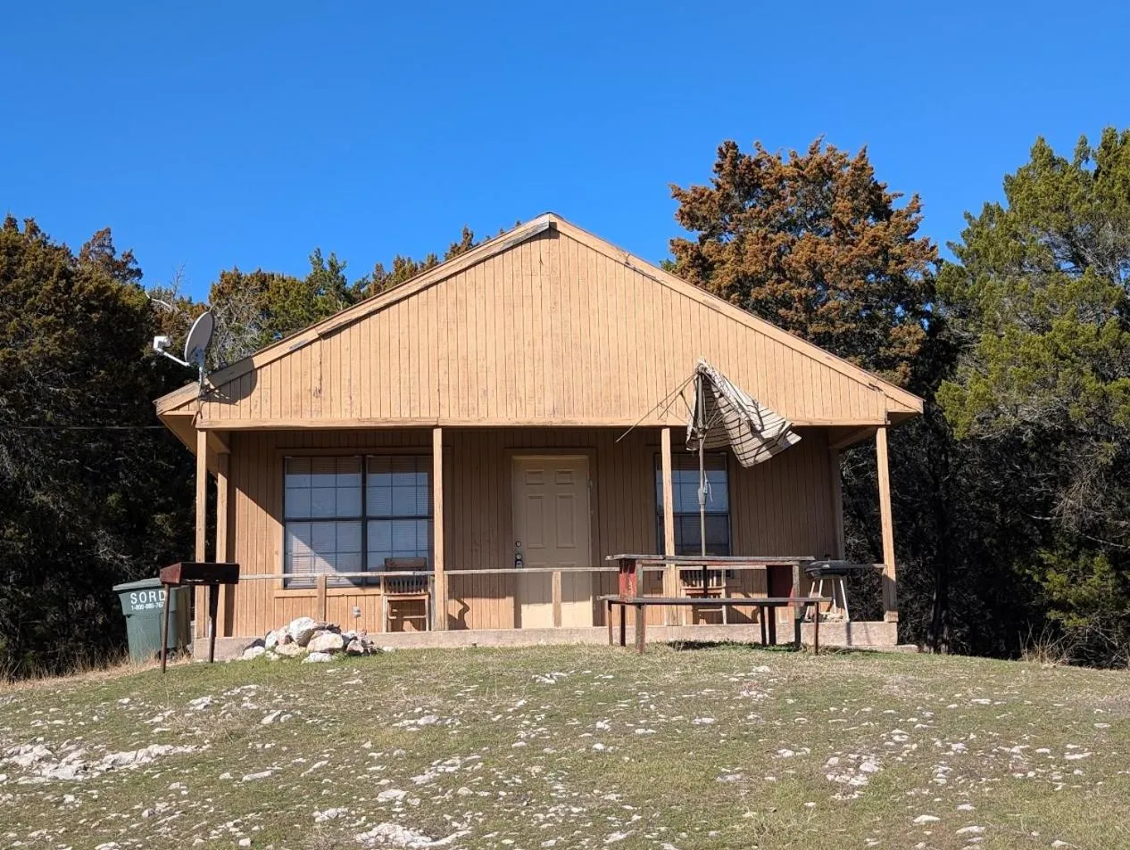 Property building in Cedarvale Cabins Turner Falls