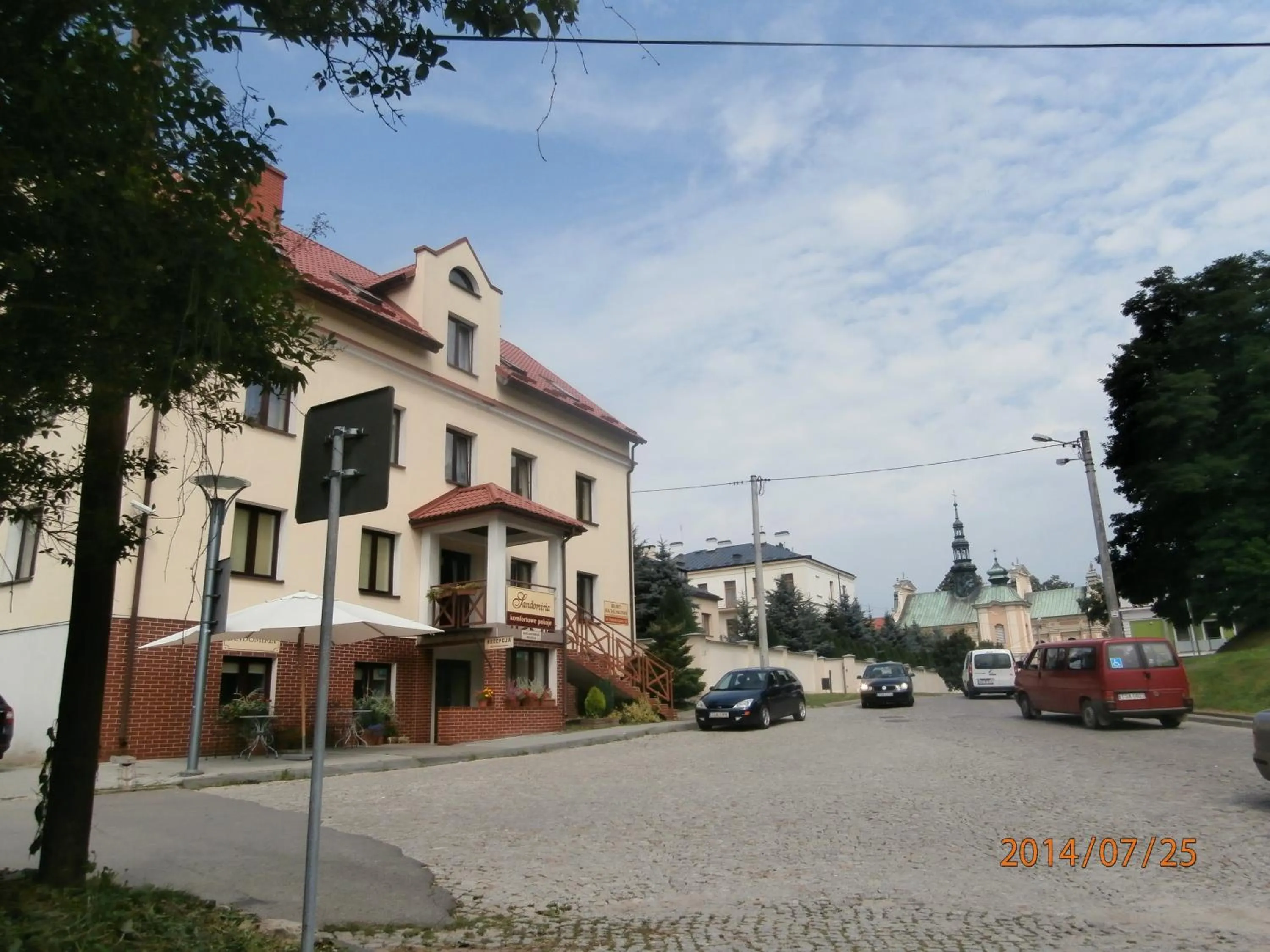 Facade/entrance in Sandomiria