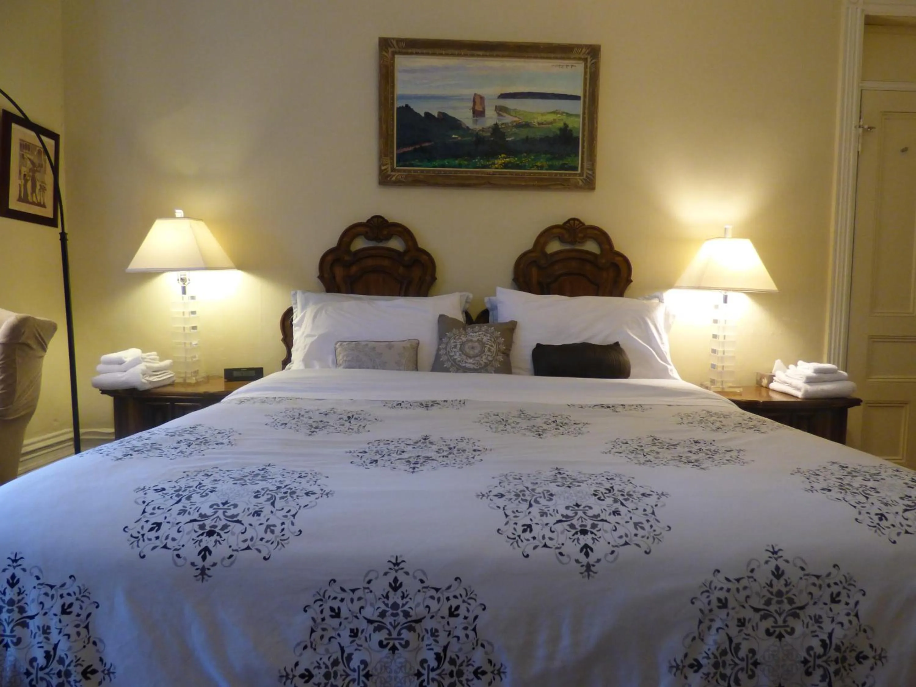 Bed in Gingerbread Manor