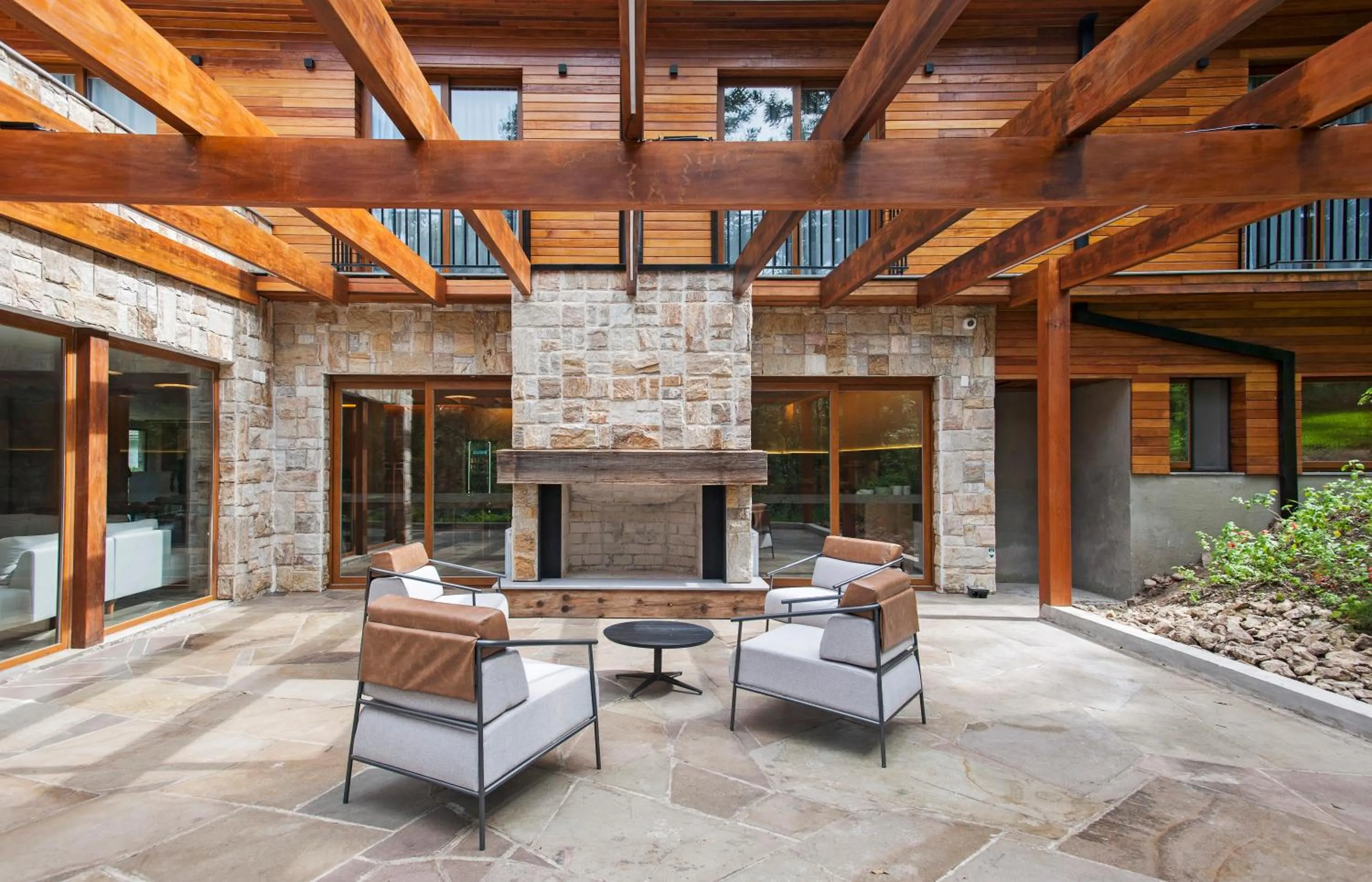 Property building in Poehma Lago Negro by Livá OFICIAL