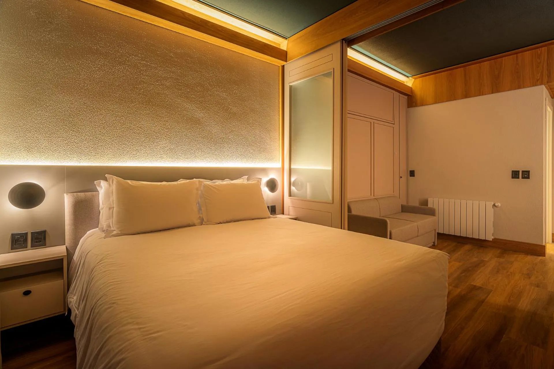 Bedroom, Bed in Poehma Lago Negro by Livá OFICIAL