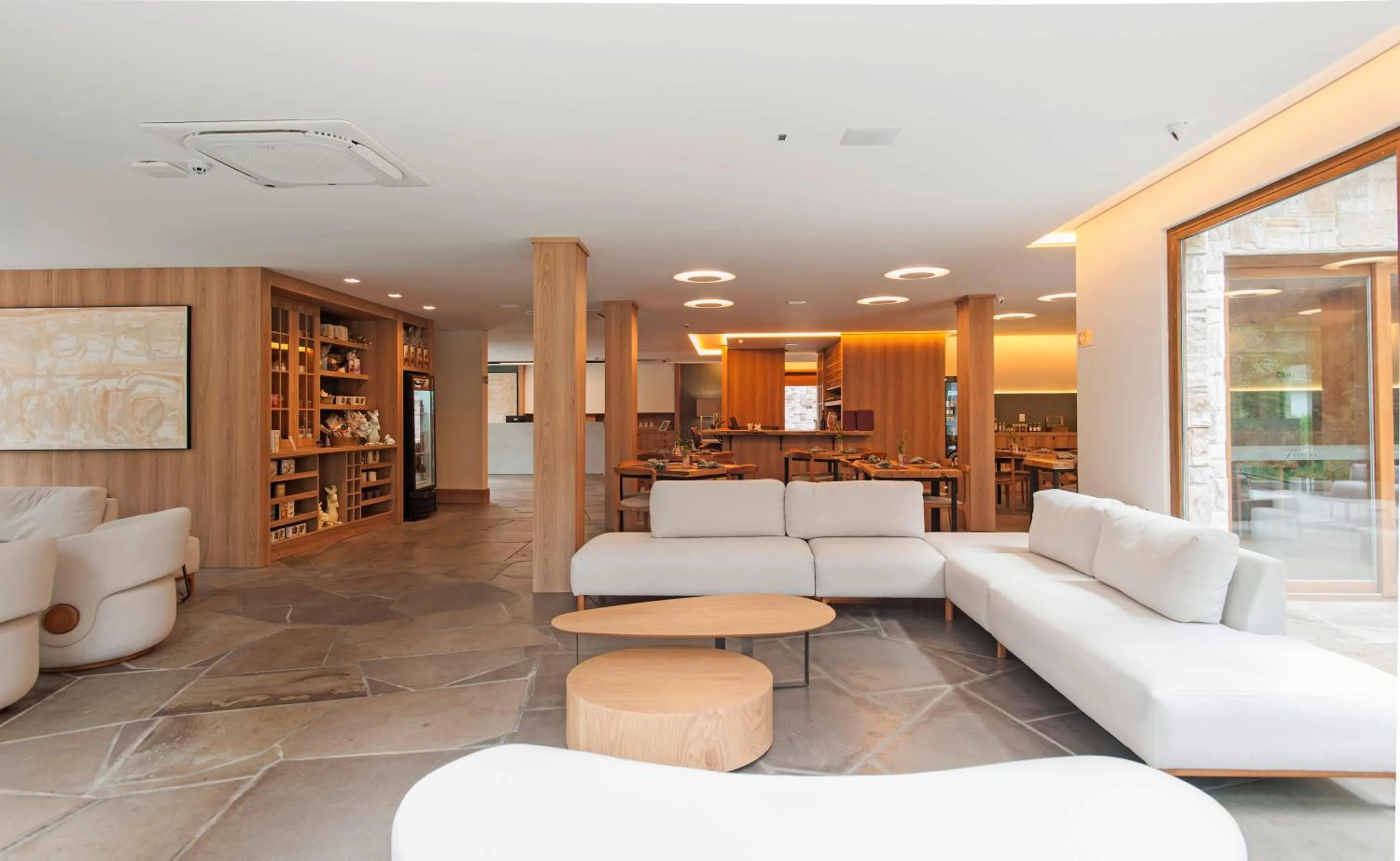 Seating area in Poehma Lago Negro by Livá OFICIAL