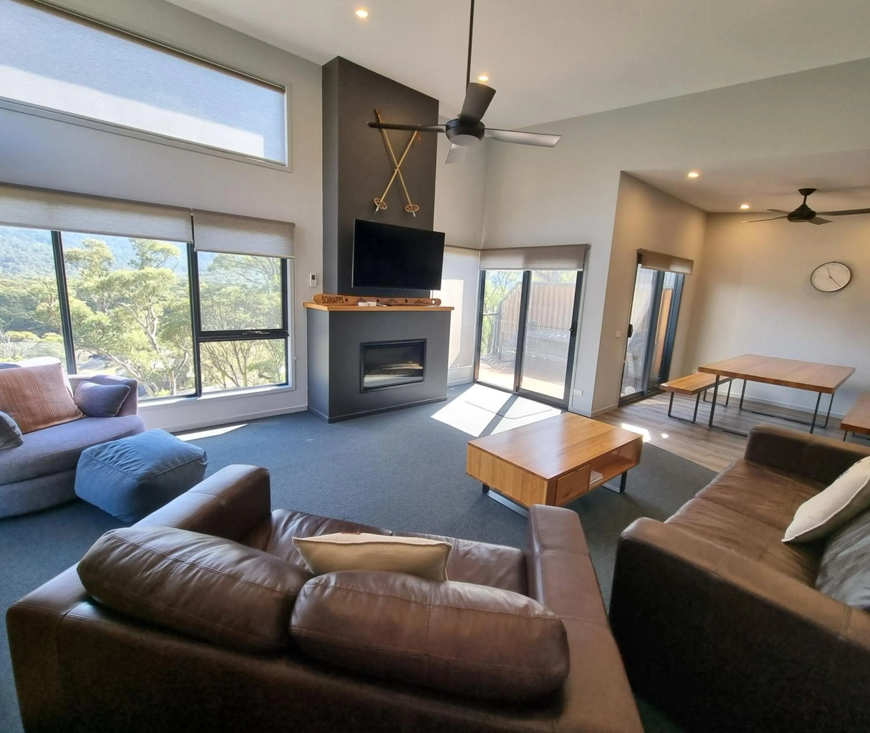 Living room in Oaks Lake Crackenback Resort