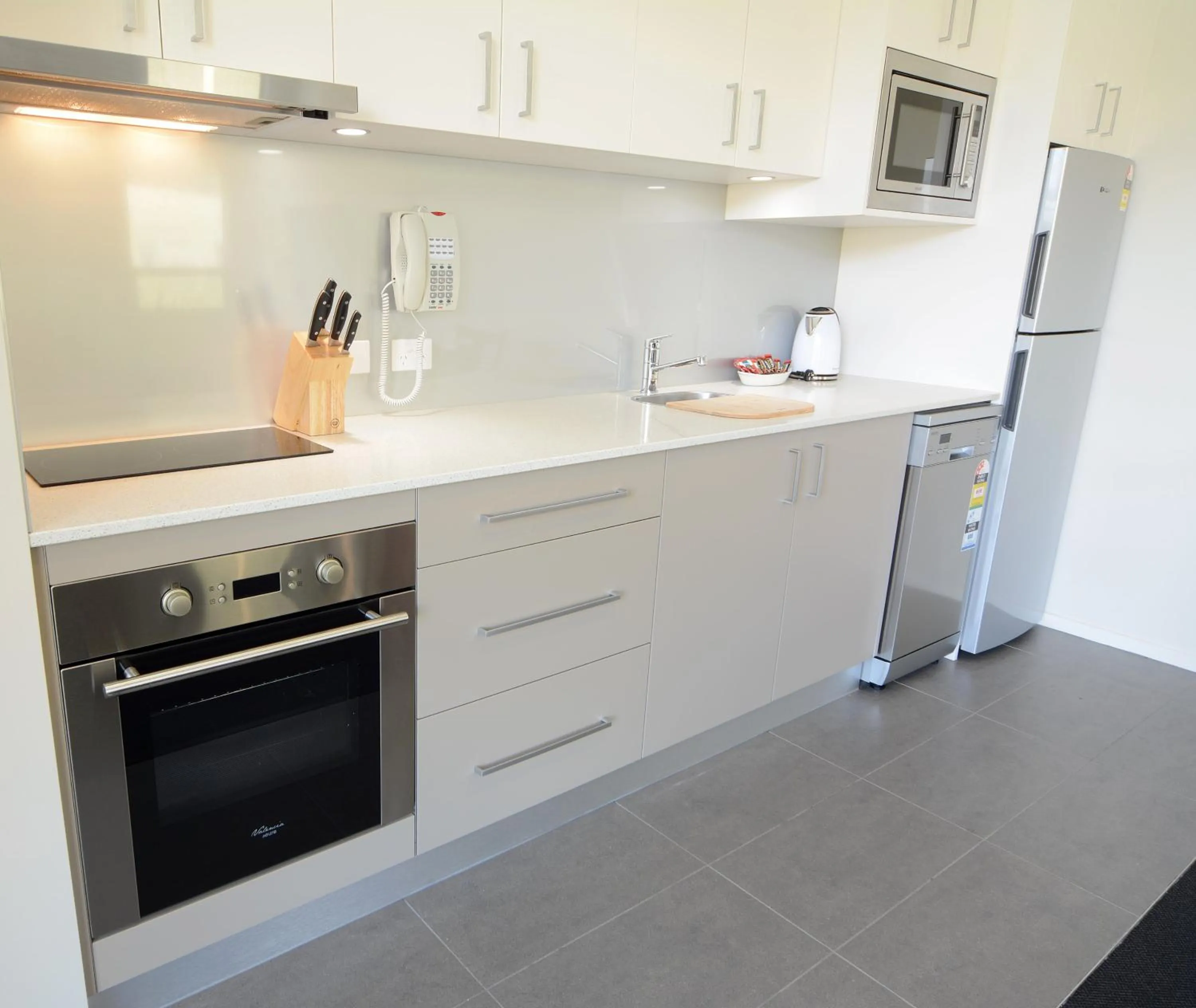 Kitchen or kitchenette in Oaks Lake Crackenback Resort